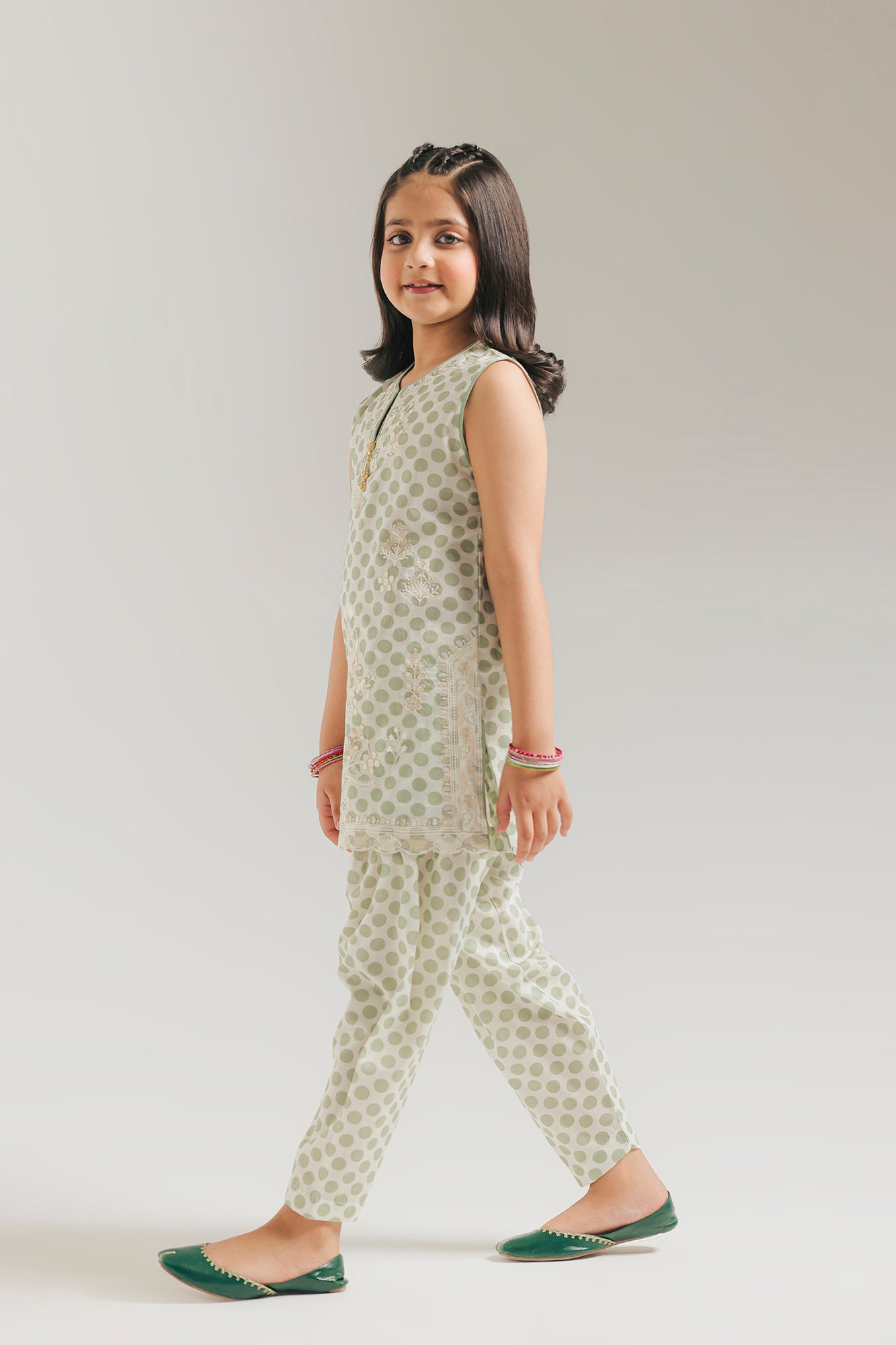 EMBROIDERED SUIT (E1572/402/003 E1572/302/003)