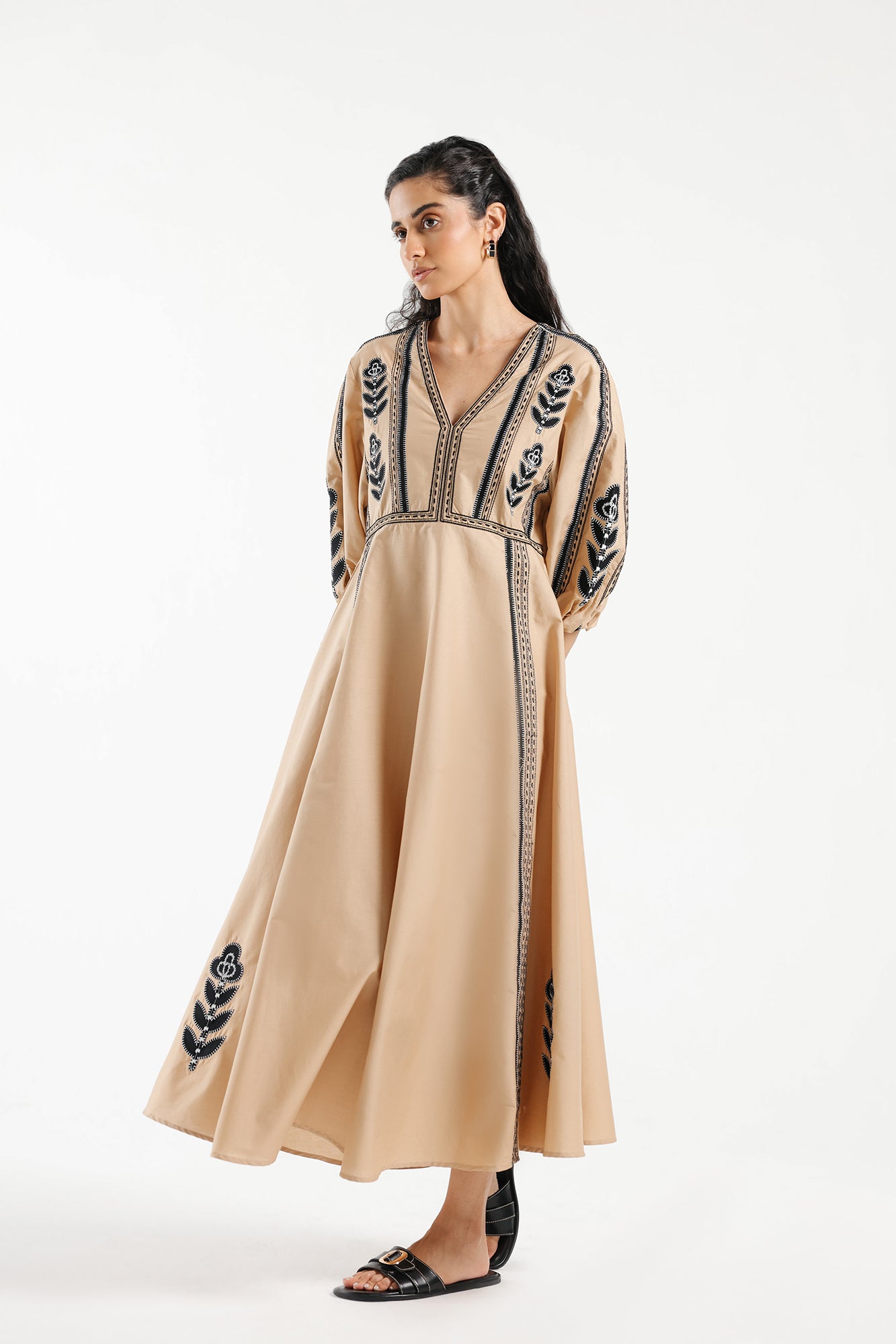 EMBROIDERED DRESS (E1573/108/113)