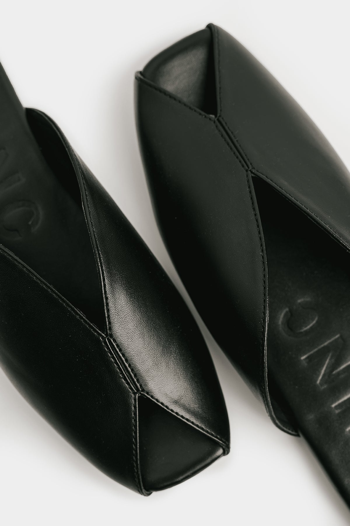 SANDALS (E1581-109-901)