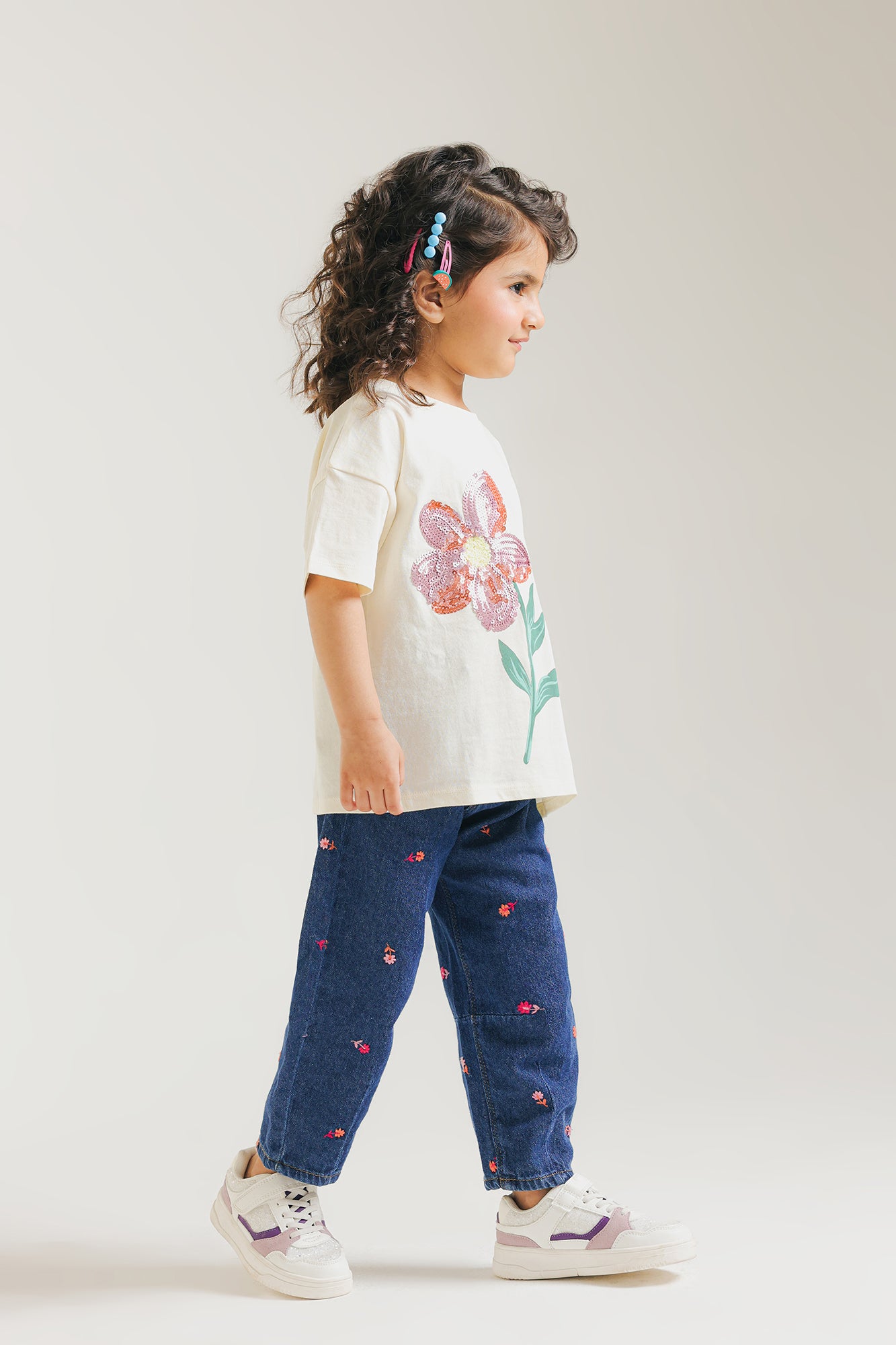 EMBROIDERED TOP (E1584/301/005)