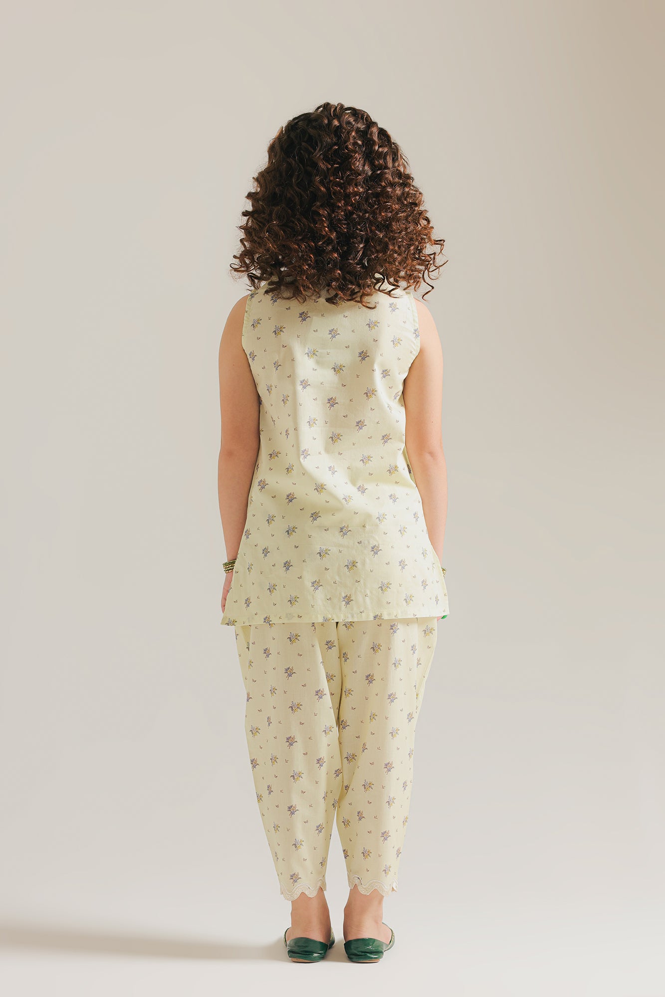 EMBROIDERED SUIT (E1631/402/112 E1631/302/112)
