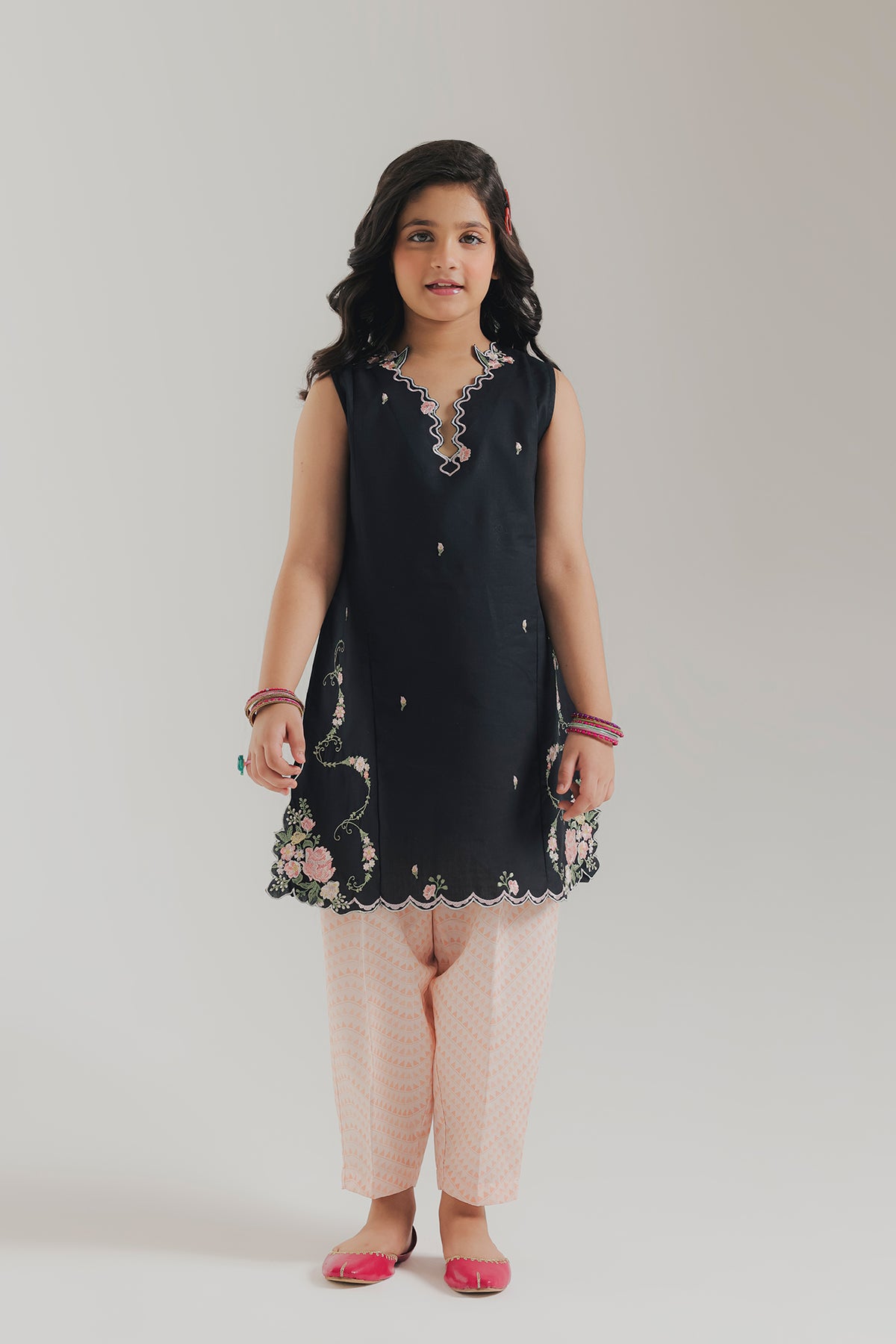 EMBROIDERED SUIT (E1635/402/902 E1635/302/902)