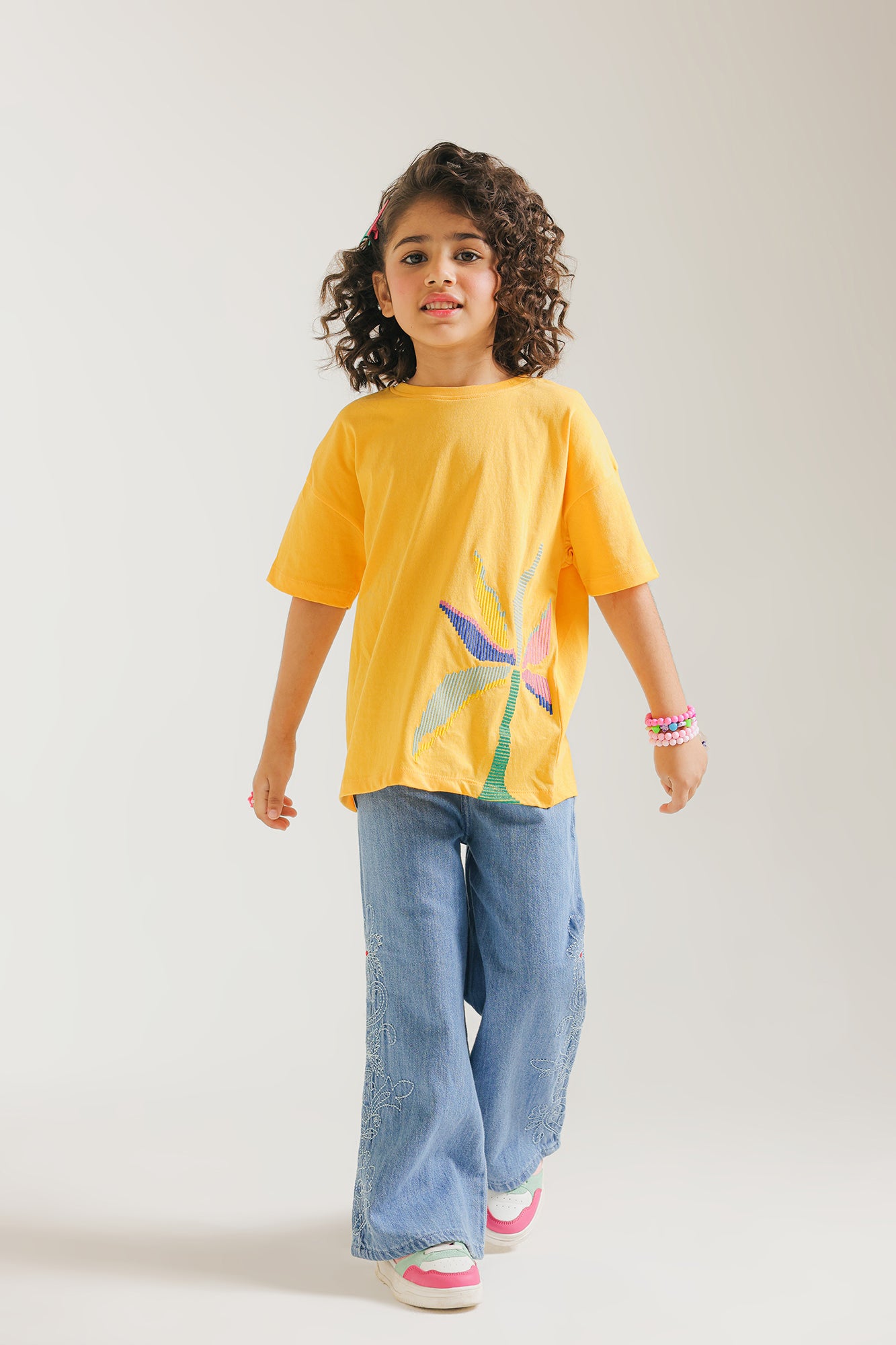 EMBROIDERED TOP (E1654/401/101)