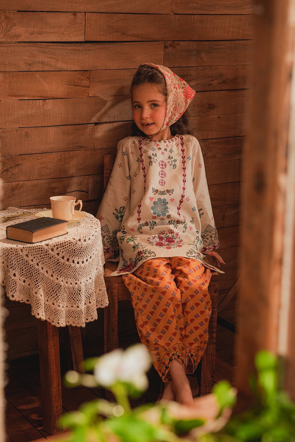 PRINTED SUIT (E1805-402-006 E1805-302-006)