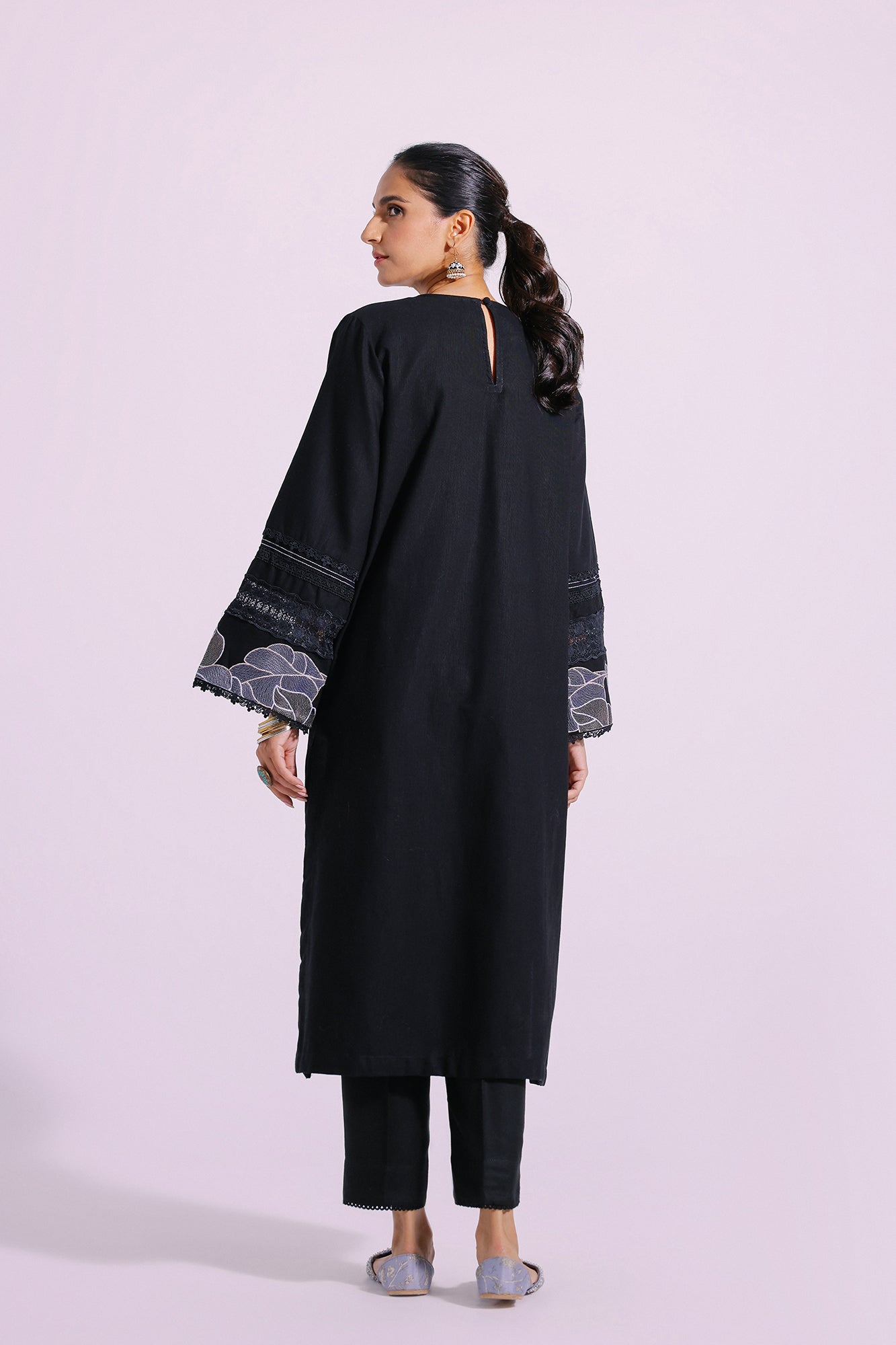 ETHNIC WOMEN - WINTER COLLECTION 2023