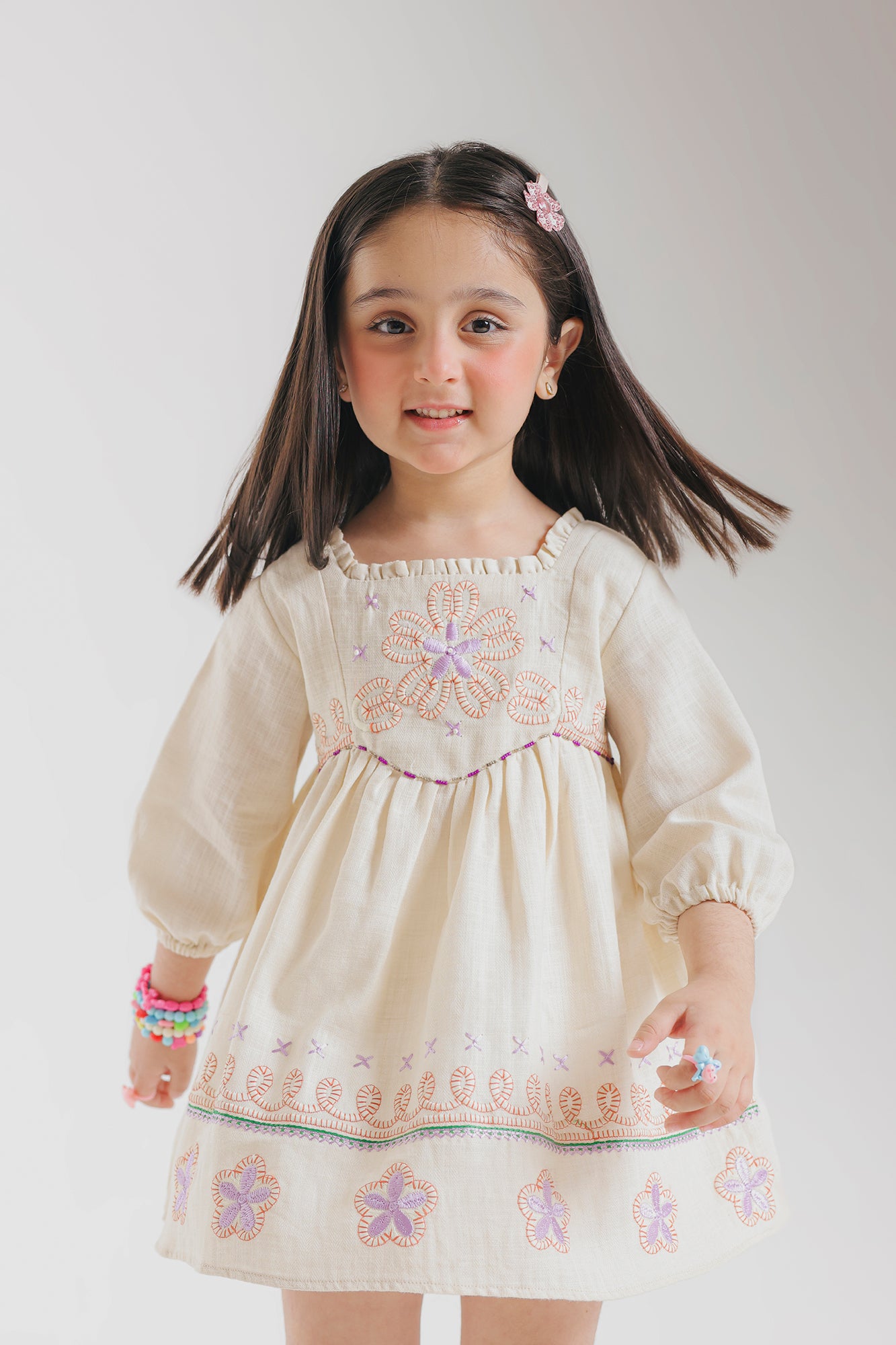 DRESS (E1830/301/002)