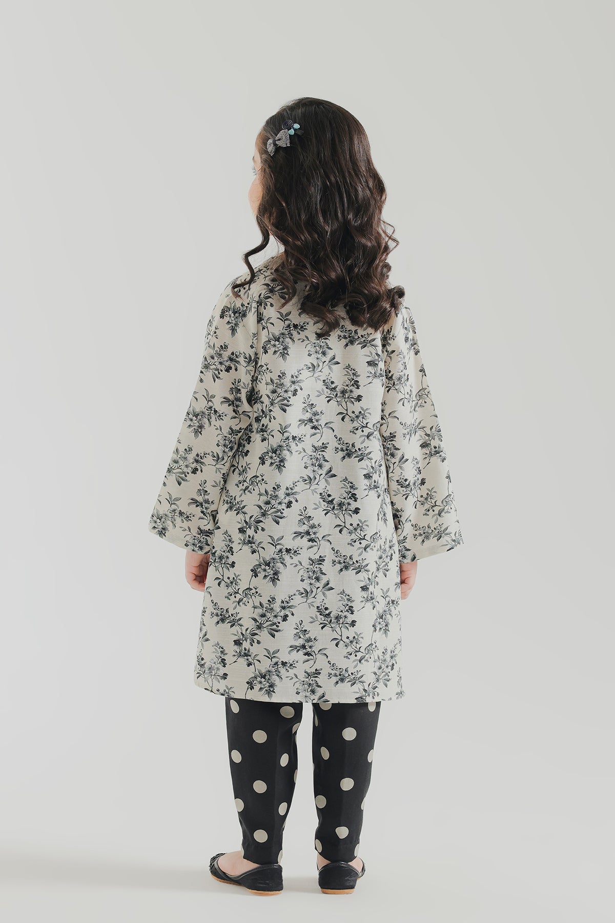 EMBROIDERED SUIT (E1839-402-001 E1839-302-001)