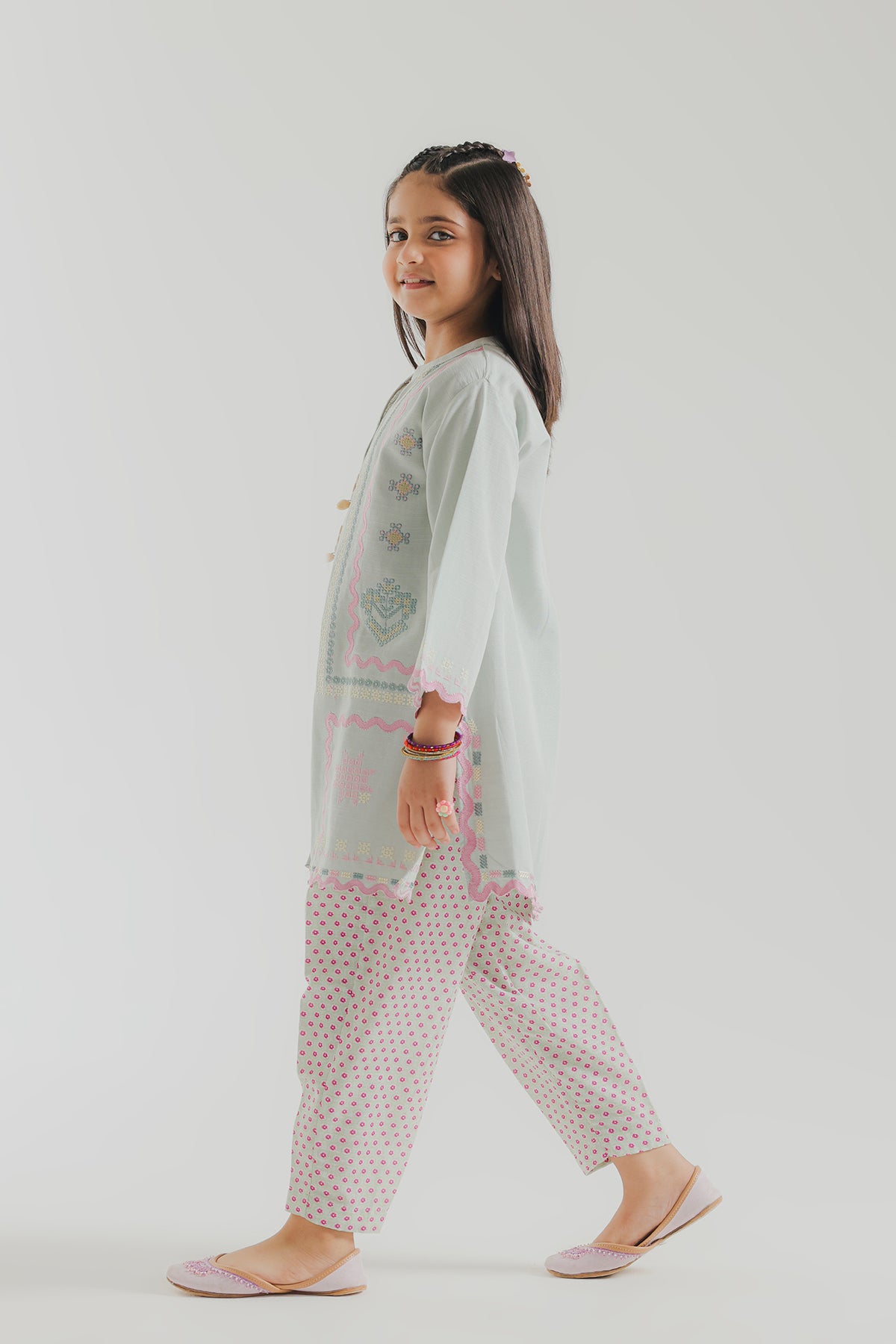 EMBROIDERED SUIT (E1841-402-720 E1841-302-720)