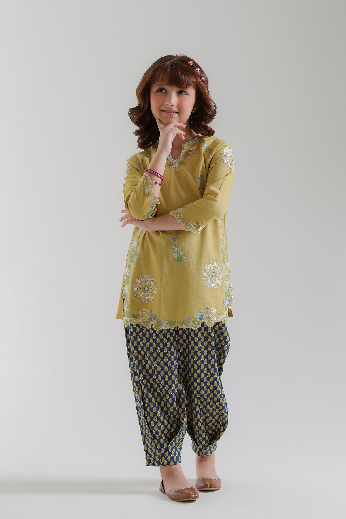 EMBROIDERED SUIT (E1854-402-114 E1854-302-114)