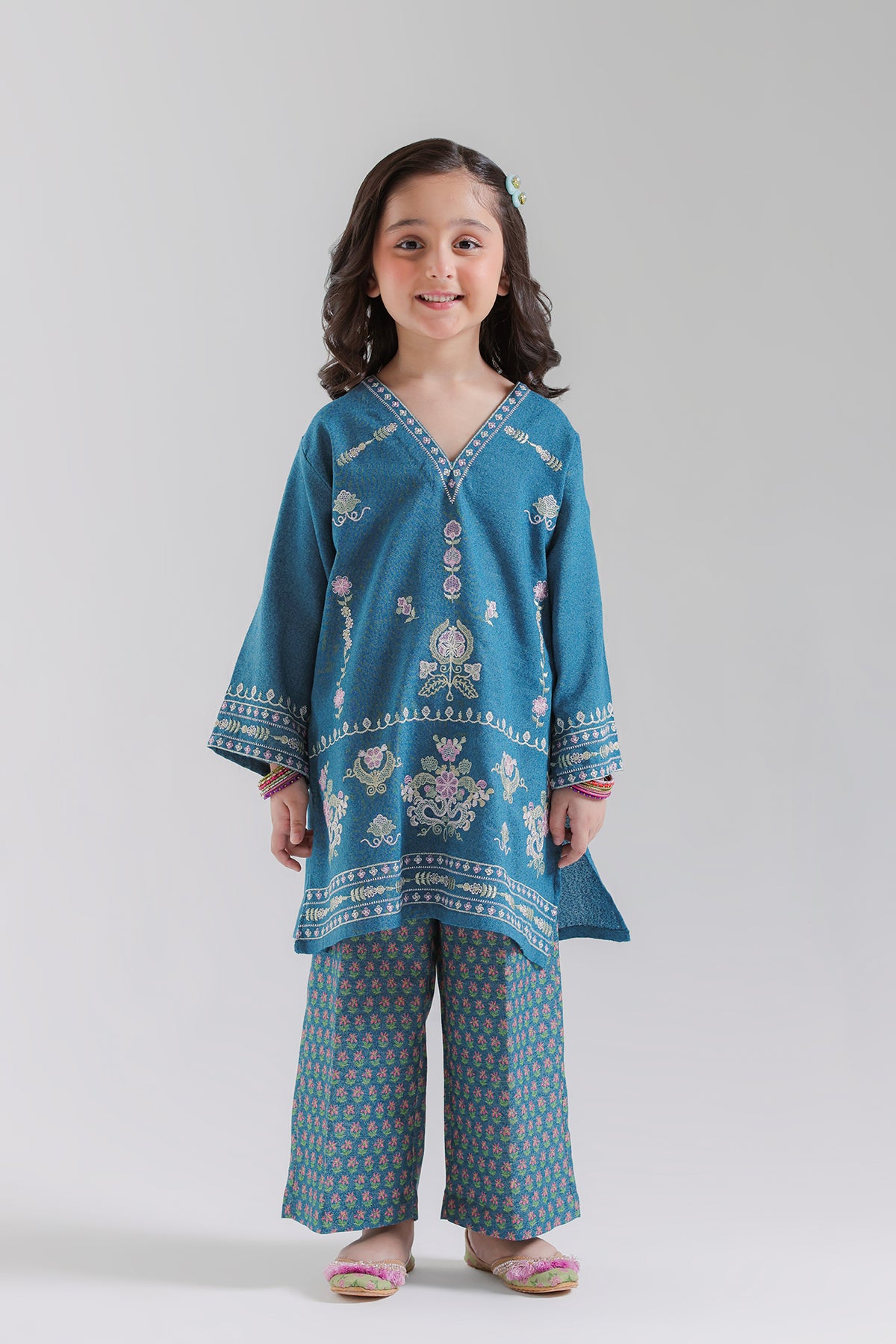 EMBROIDERED SUIT (E1858-402-711 E1858-302-711)