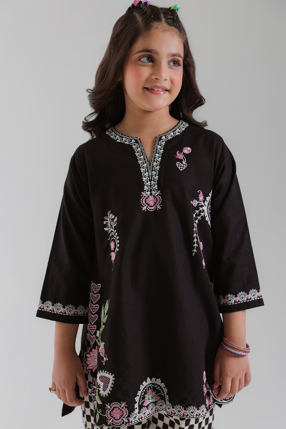 EMBROIDERED SUIT (E1860-402-902 E1860-302-902)