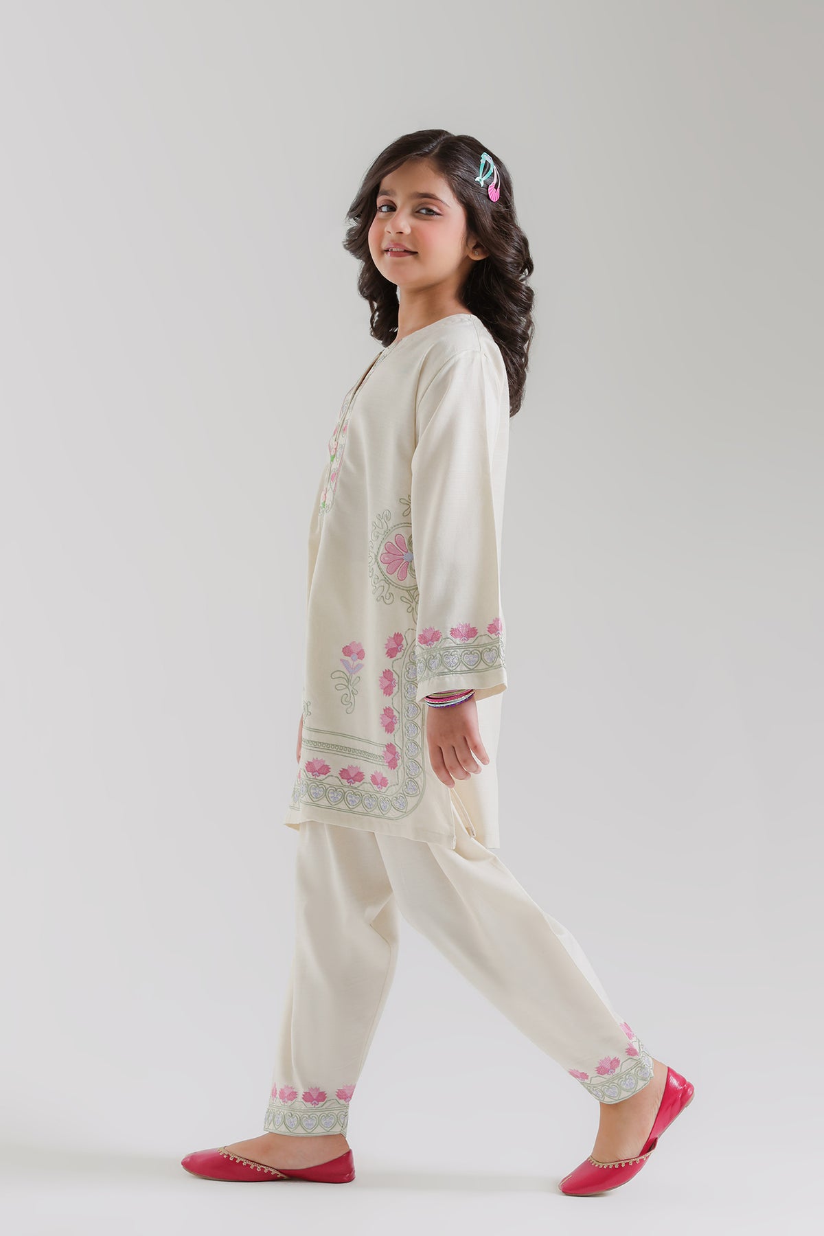 EMBROIDERED SUIT (E1893-402-005 E1893-302-005)