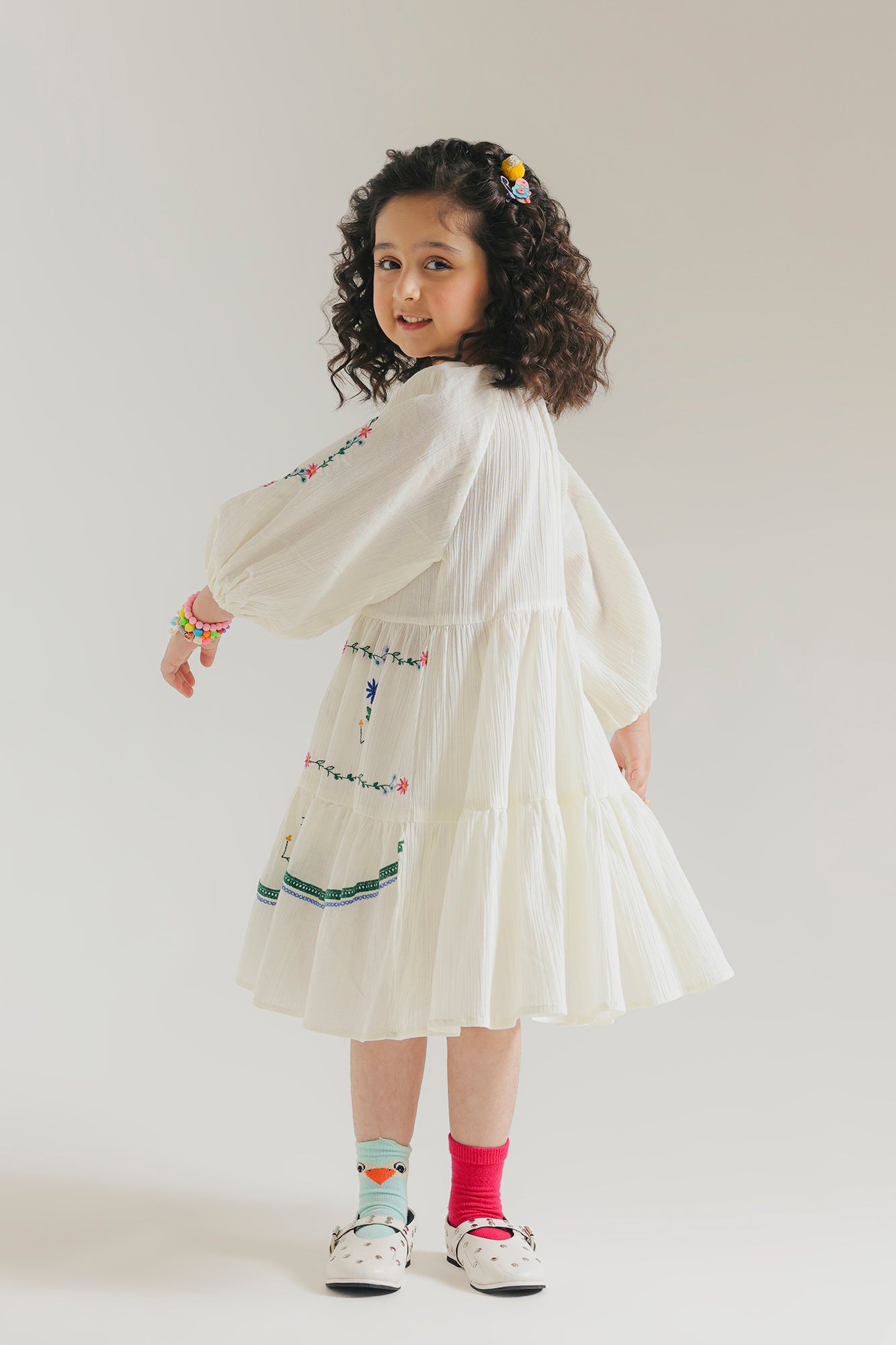 DRESS (E1913/401/004)