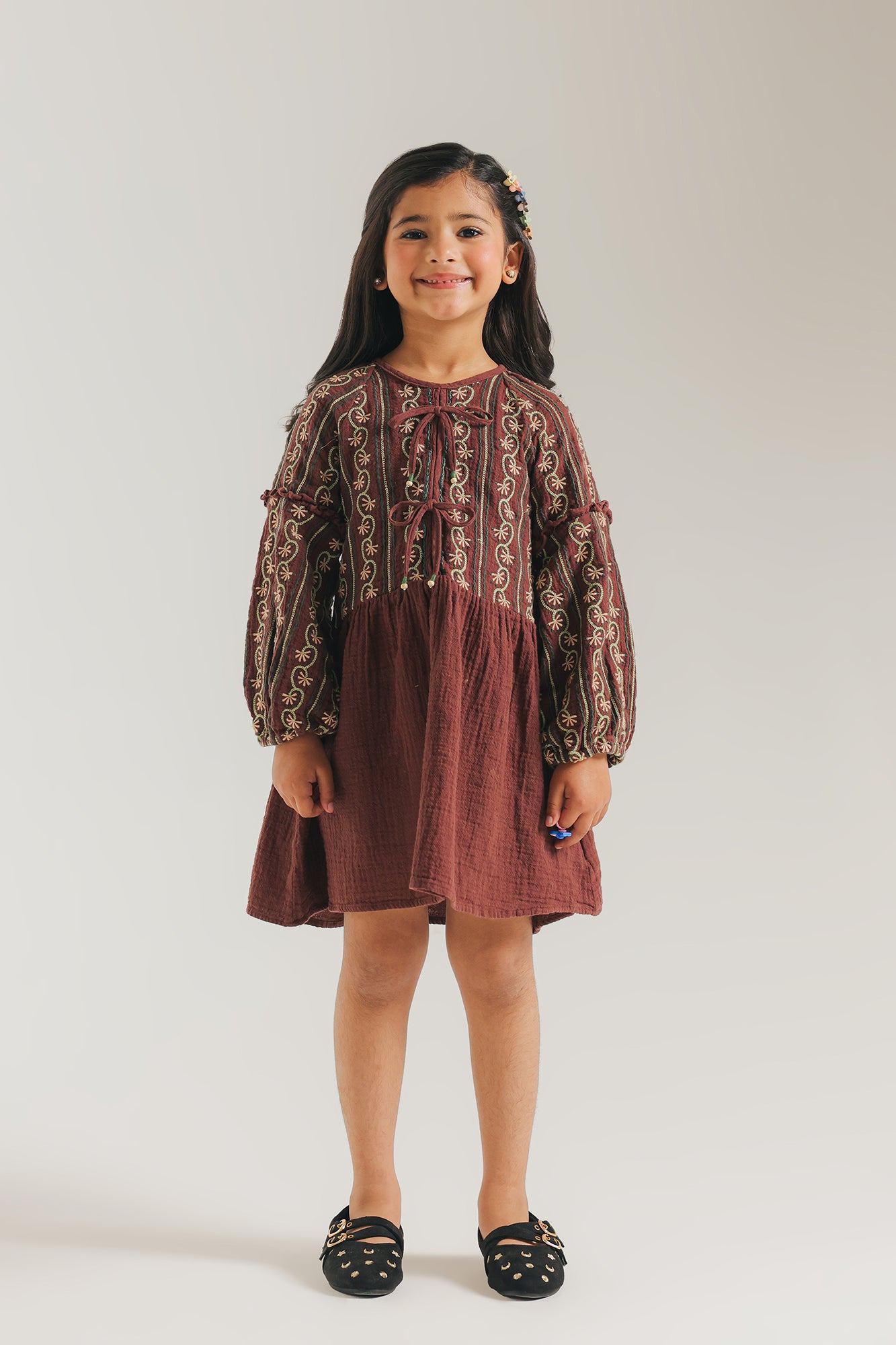 DRESS (E1953/301/318)