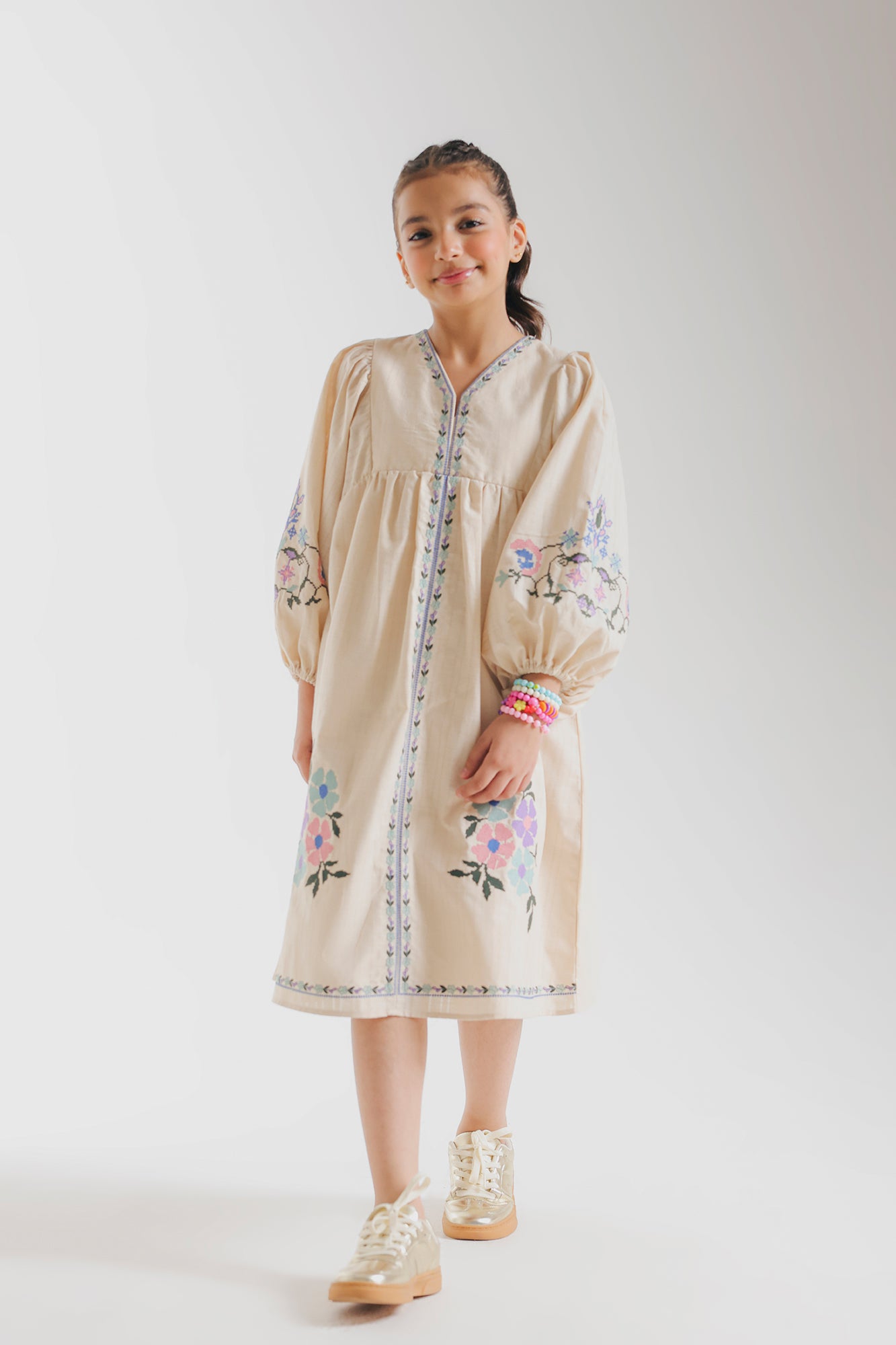 DRESS (E1966/401/002)