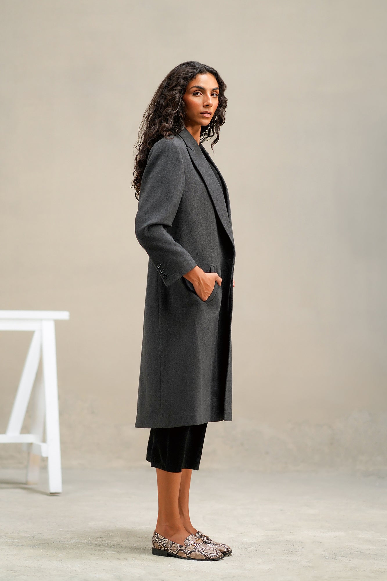 LONG COAT (E2009/108/905)