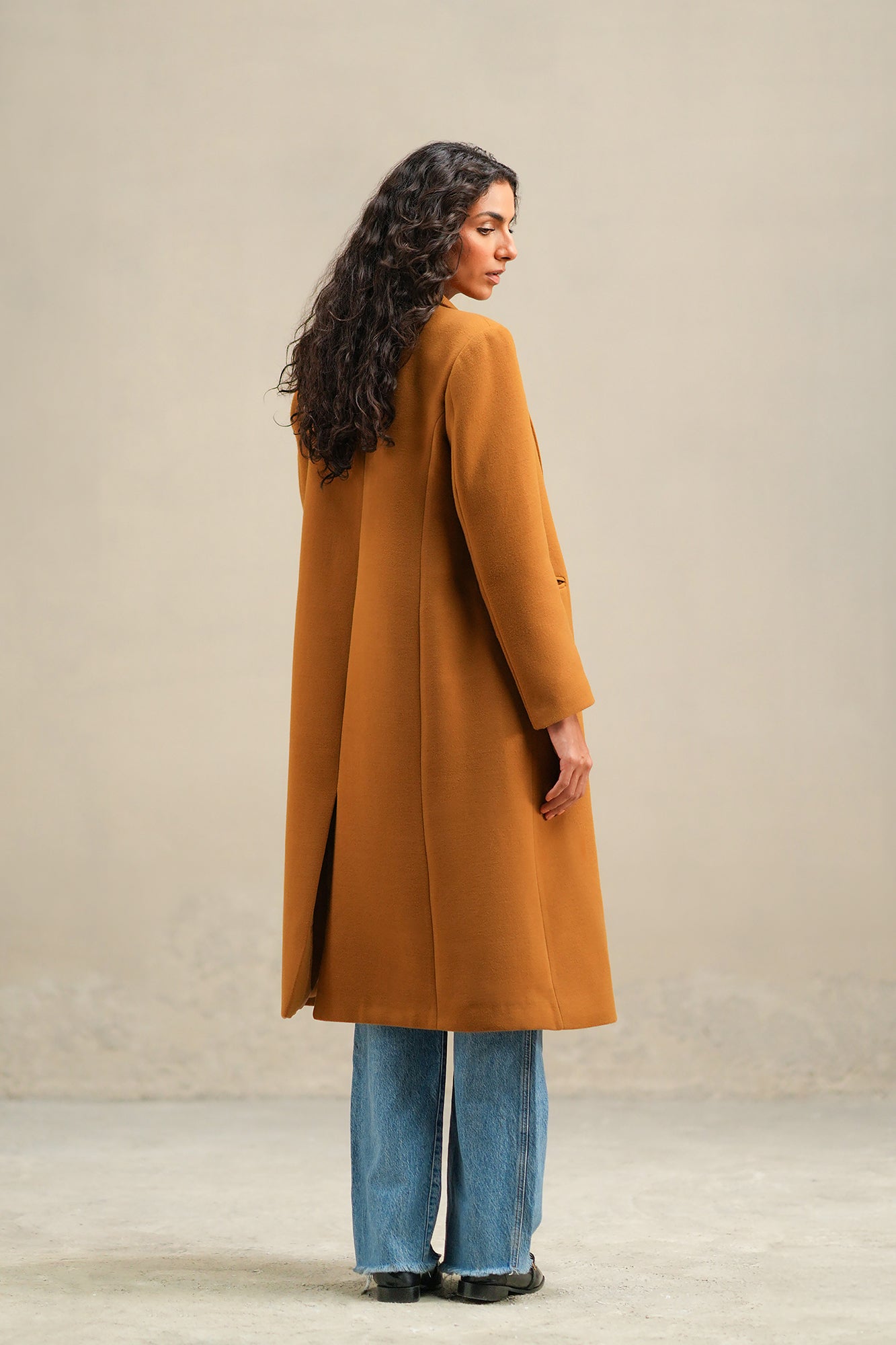 LONG COAT (E2011/108/218)