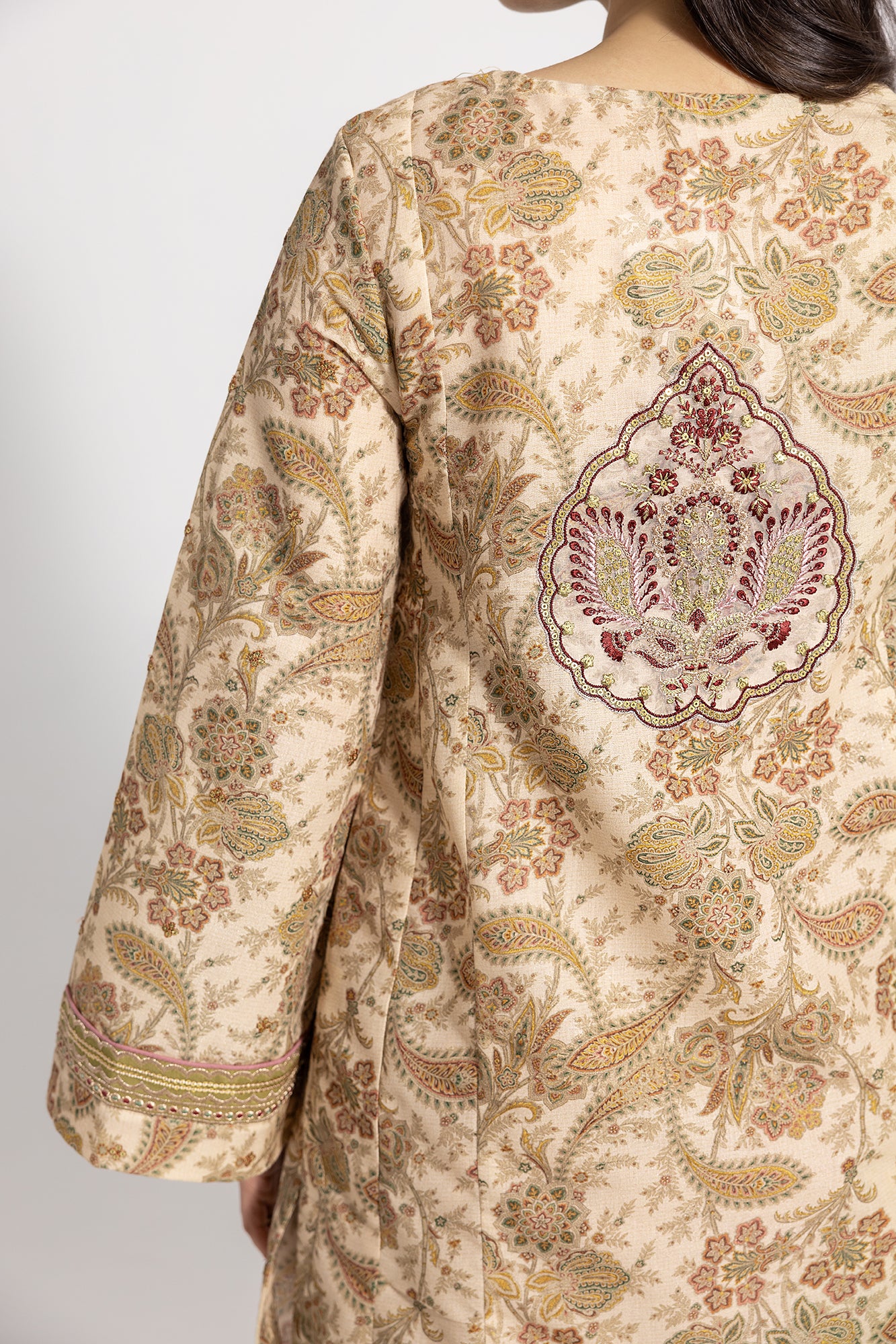 EMBROIDERED SUIT (E2048/103/223)