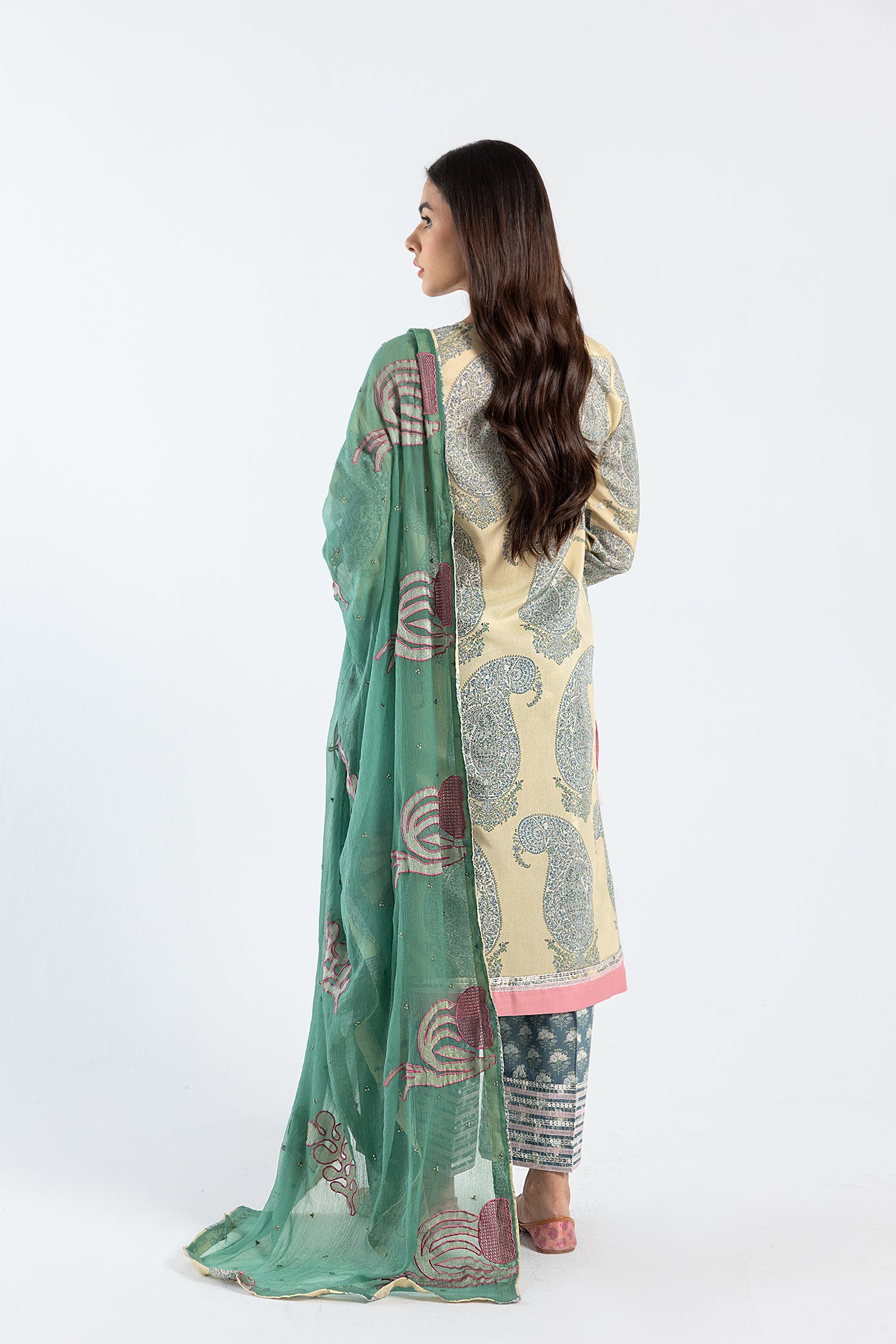 EMBROIDERED SUIT (E2071/103/112)