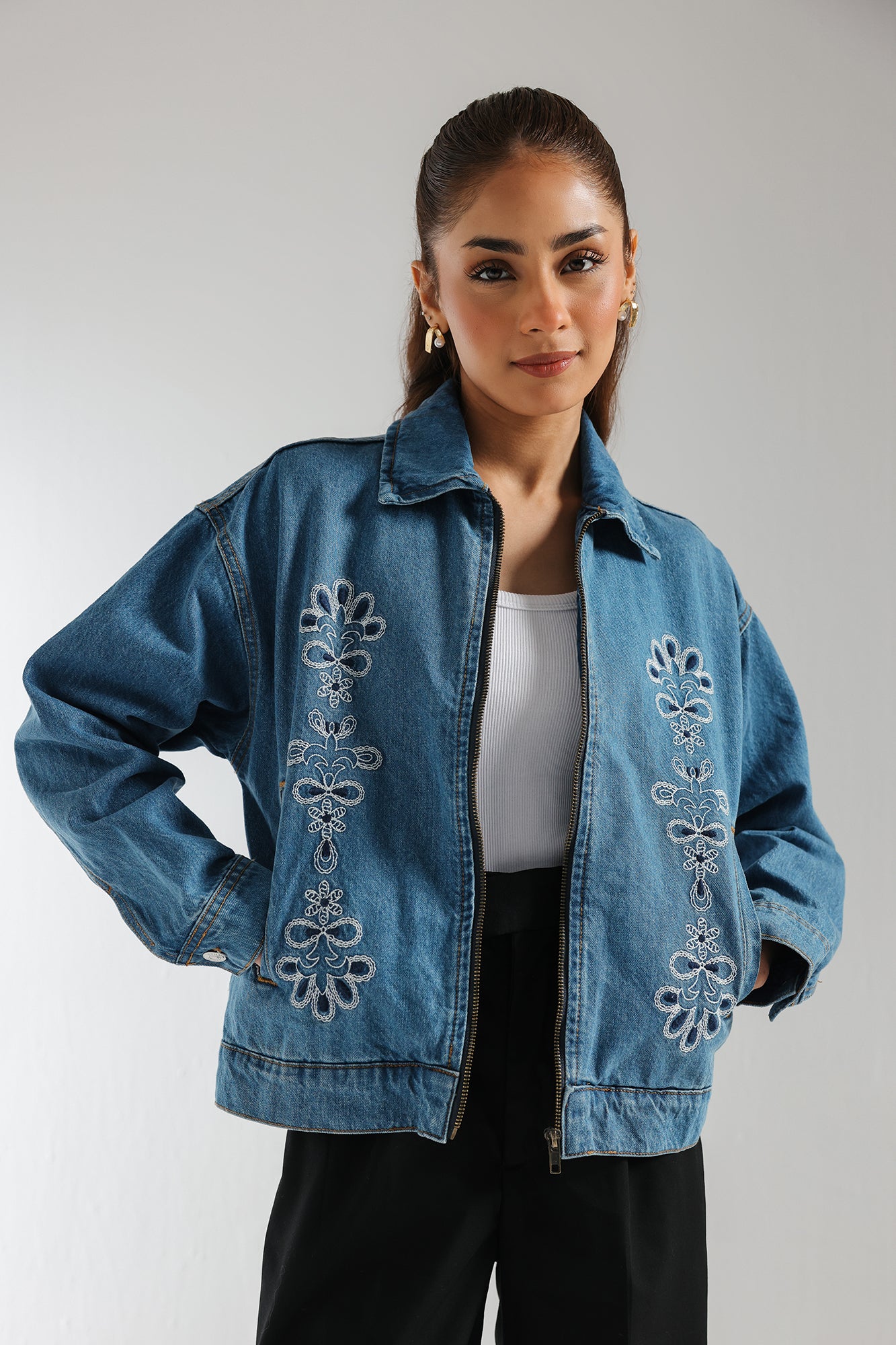 EMBROIDERED DENIM JACKET (E2109/108/818)