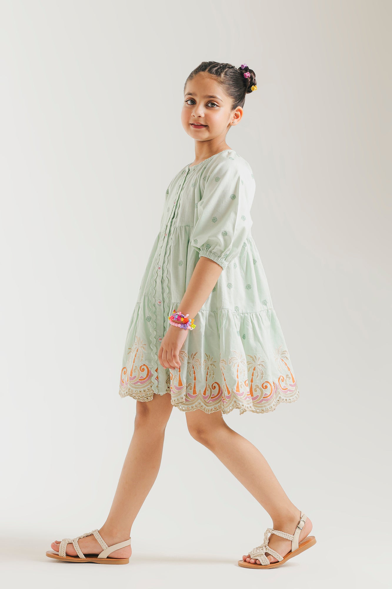 DRESS (E2144/301/127)