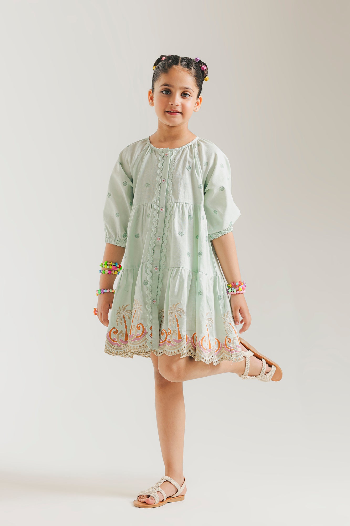 DRESS (E2144/301/127)