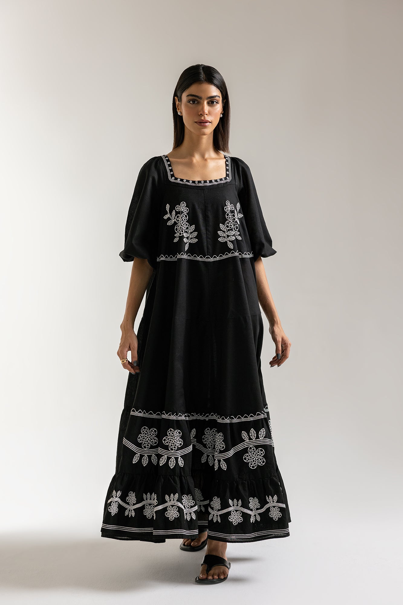 DRESS (E2273/108/902)