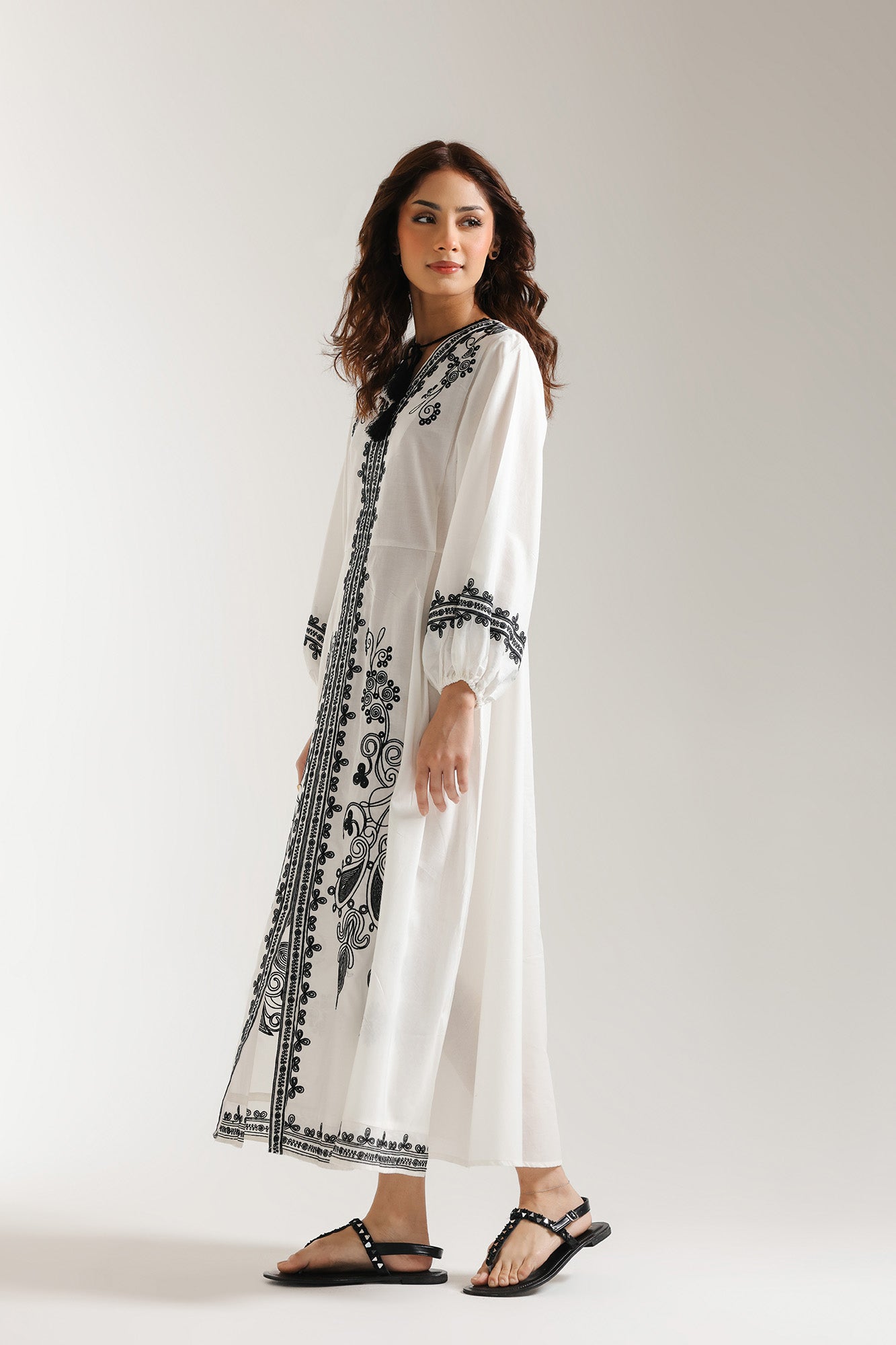 DRESS (E2287/108/001)