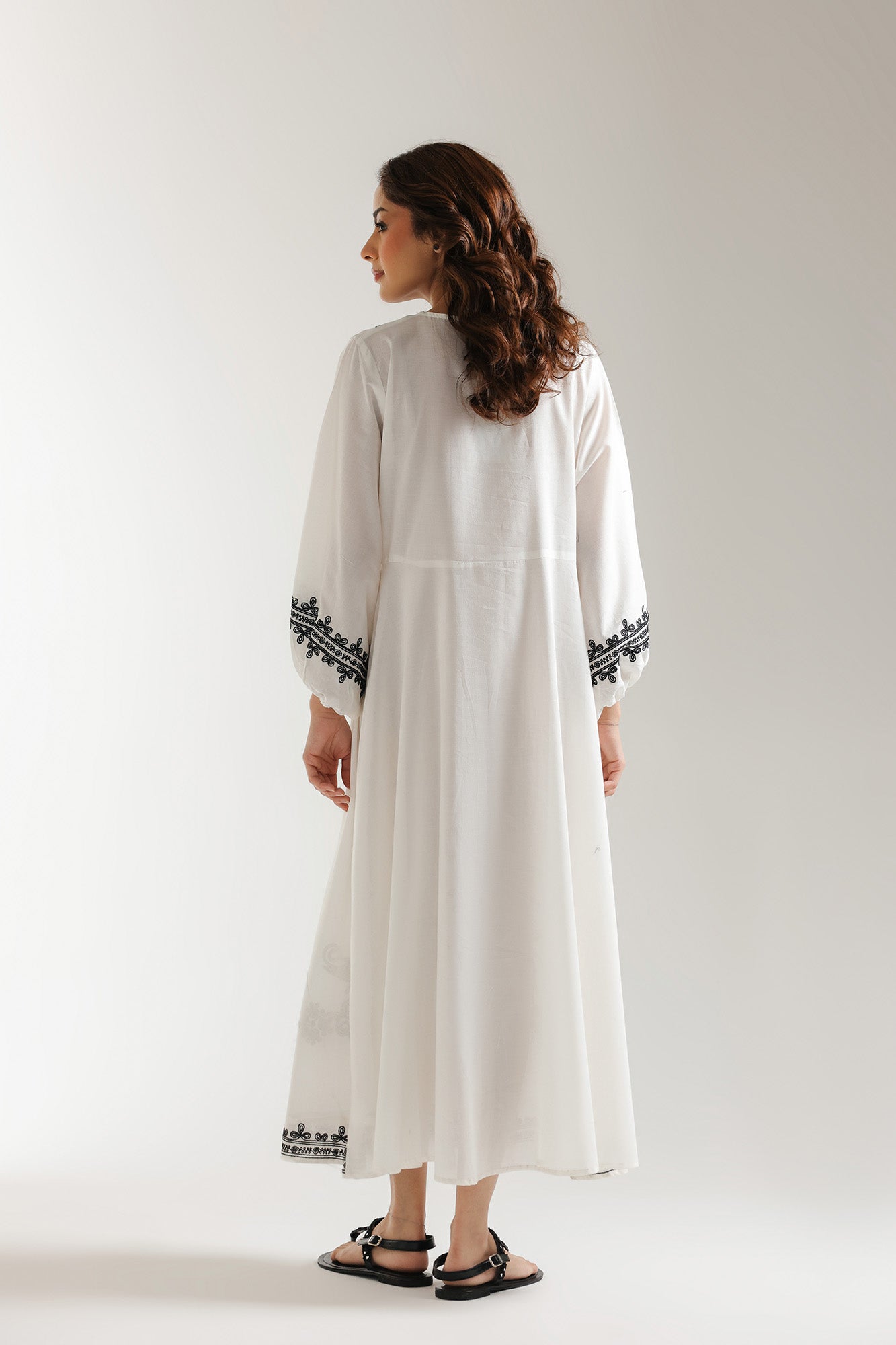 DRESS (E2287/108/001)