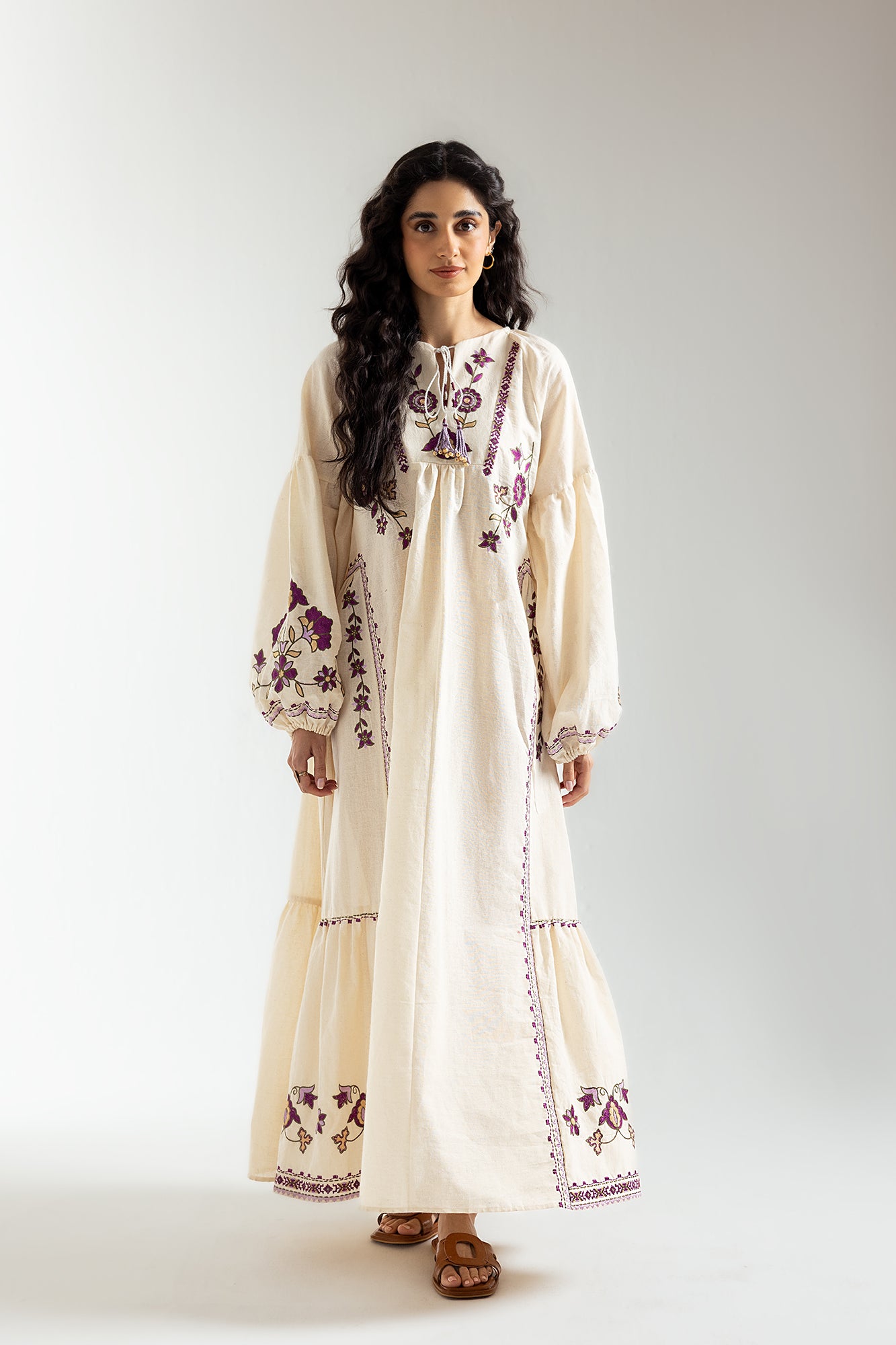 EMBROIDERED DRESS (E2300/108/002)