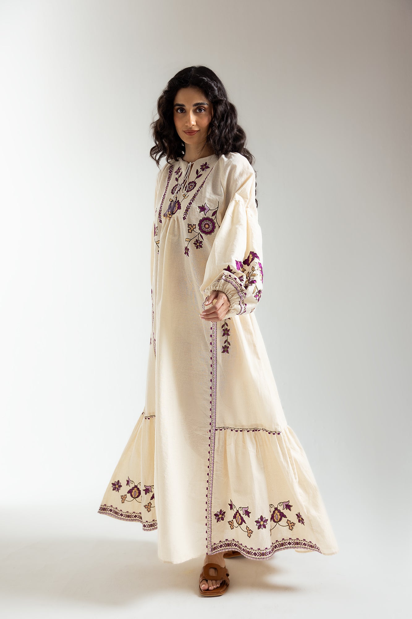 EMBROIDERED DRESS (E2300/108/002)