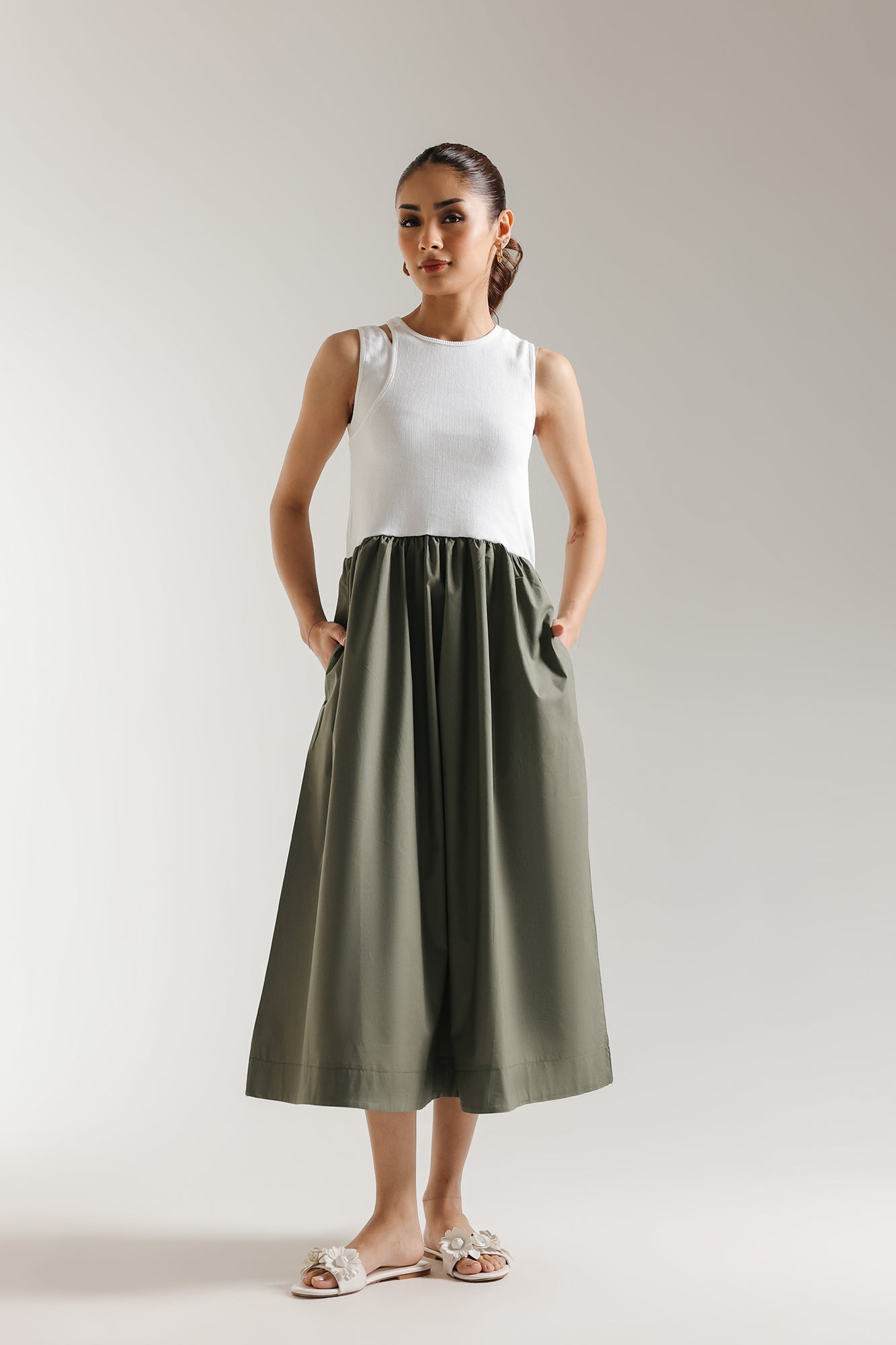 DRESS (E2310/108/001)