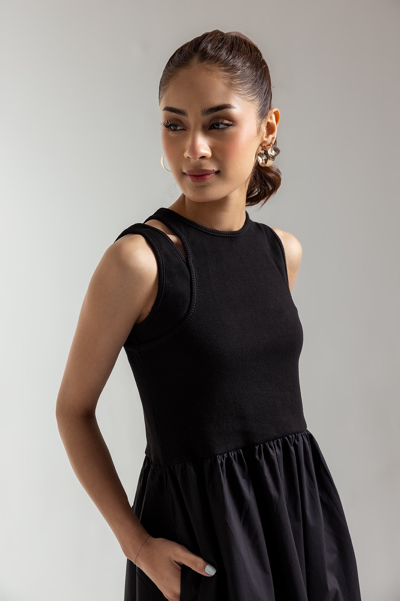DRESS (E2310/108/901)