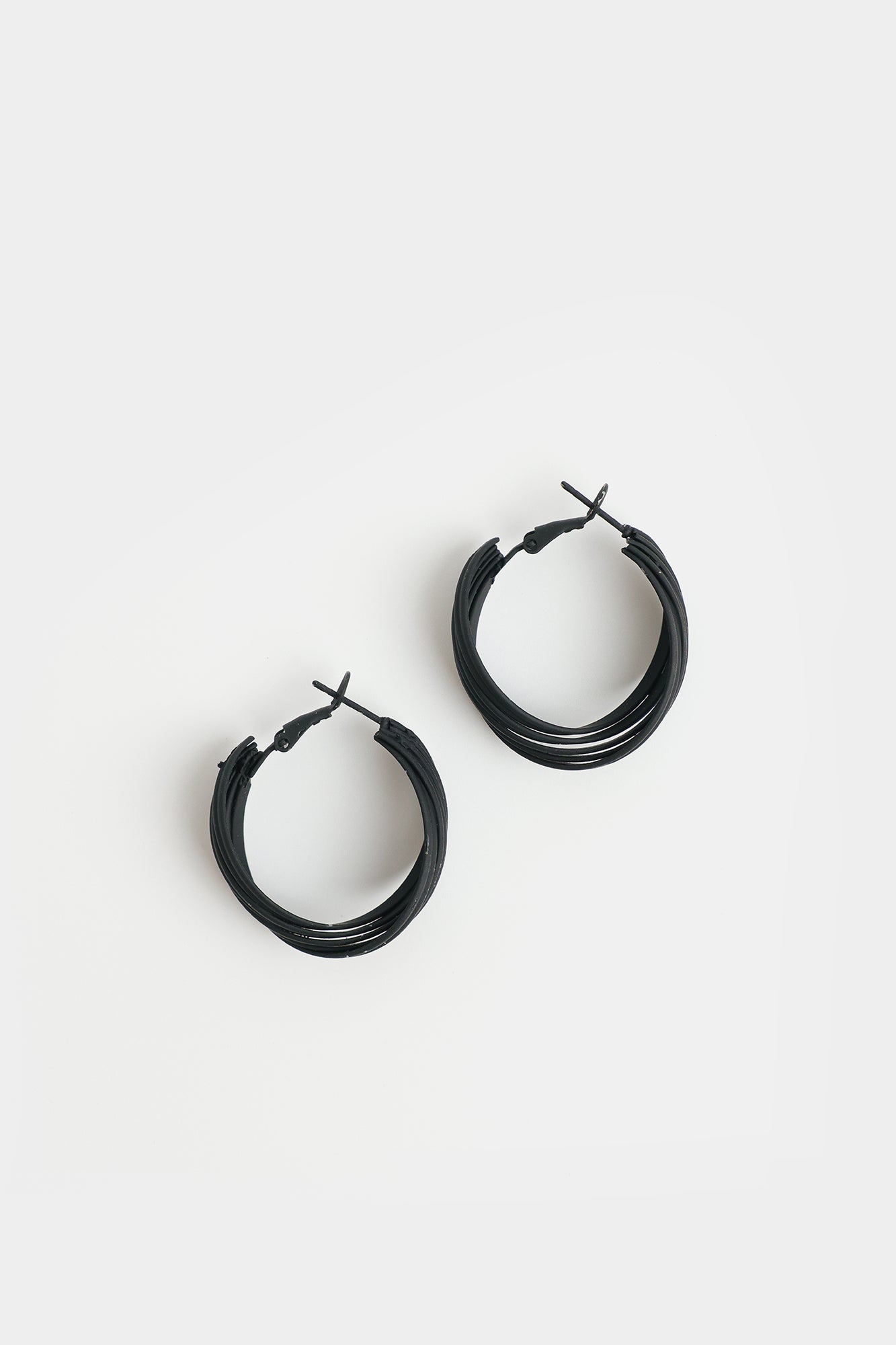 EARRINGS (E2402/110/901)