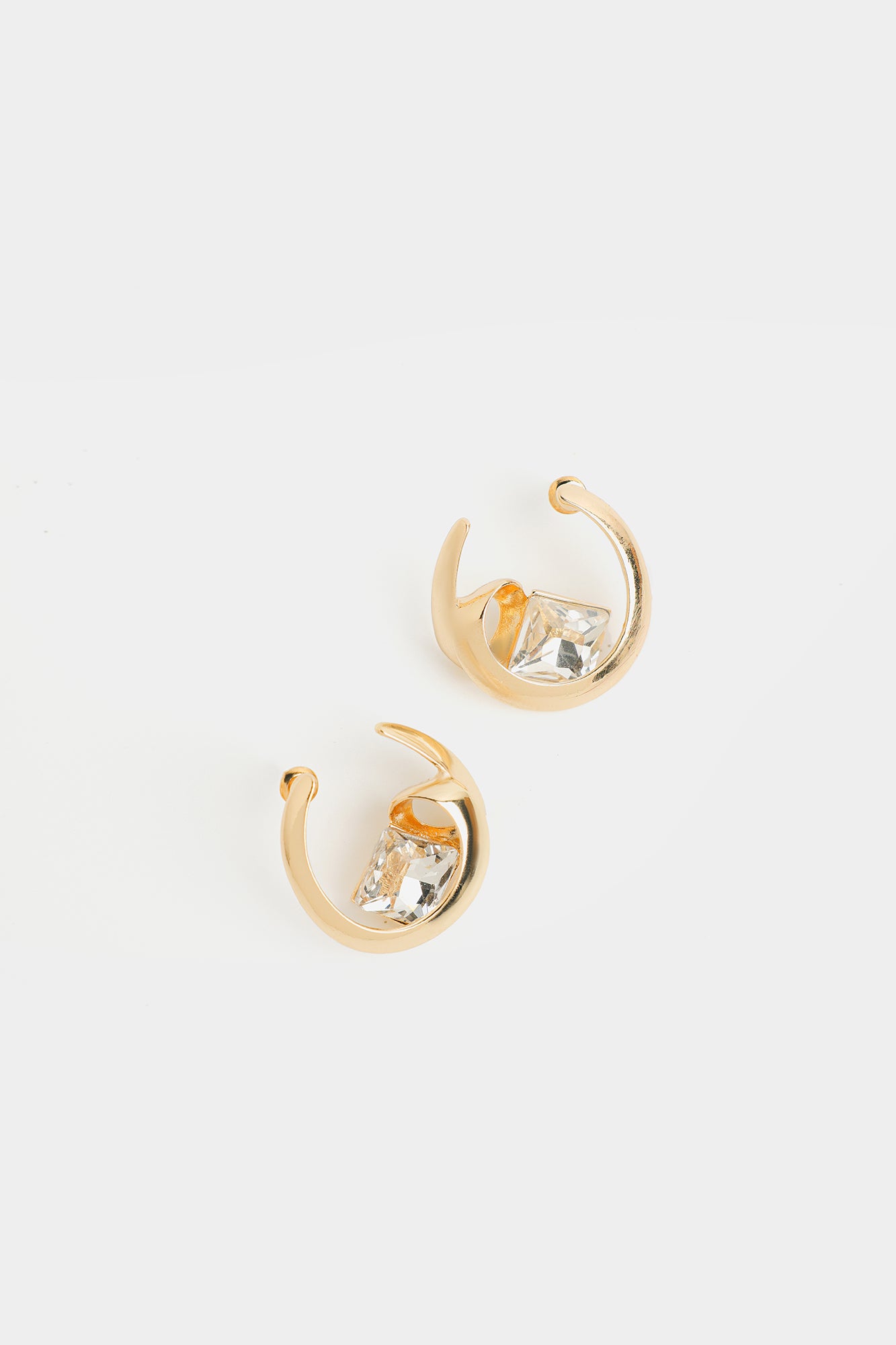 EARRINGS (E2411/110/131)