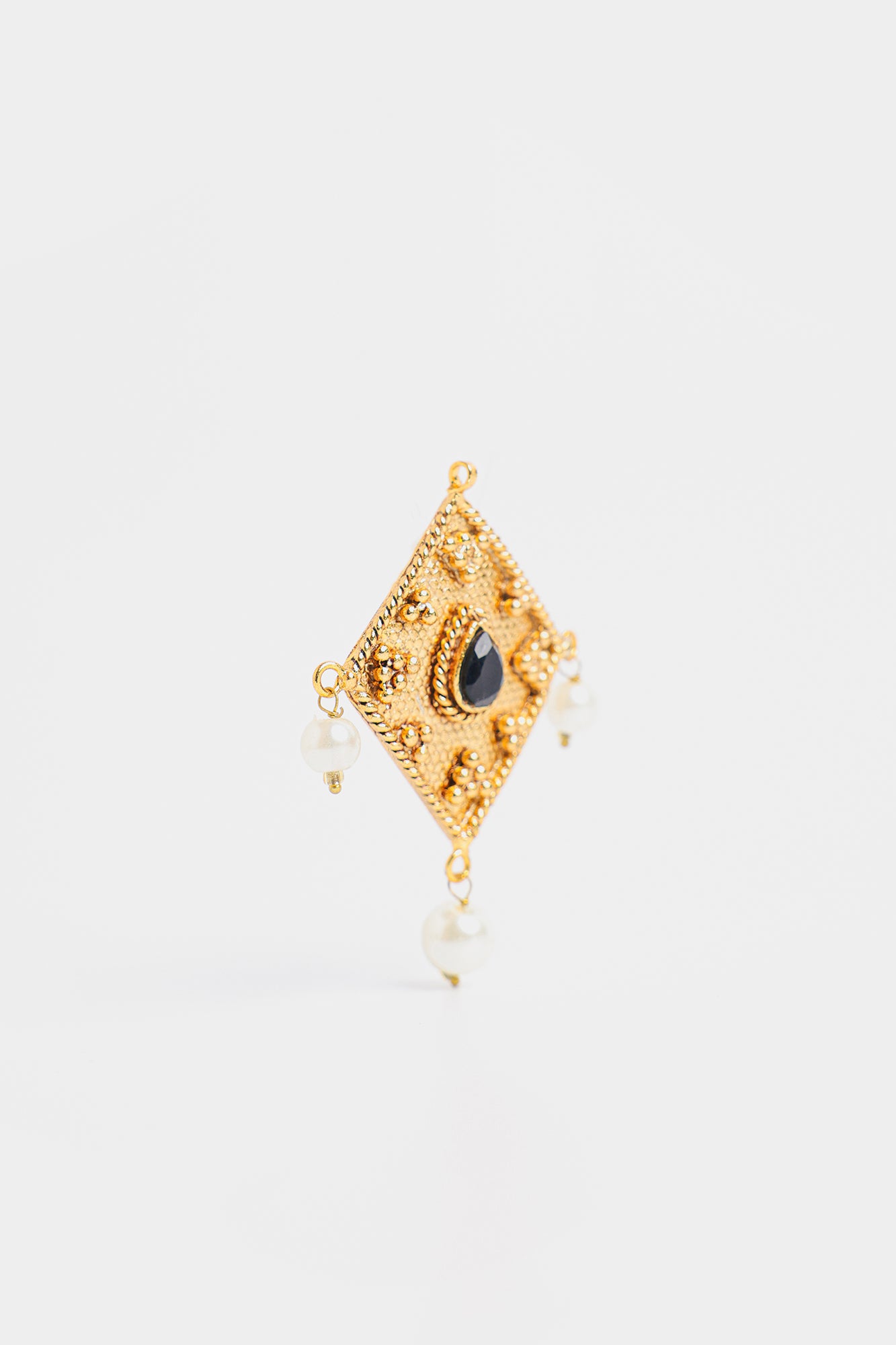 EARRINGS (E2444/110/131)