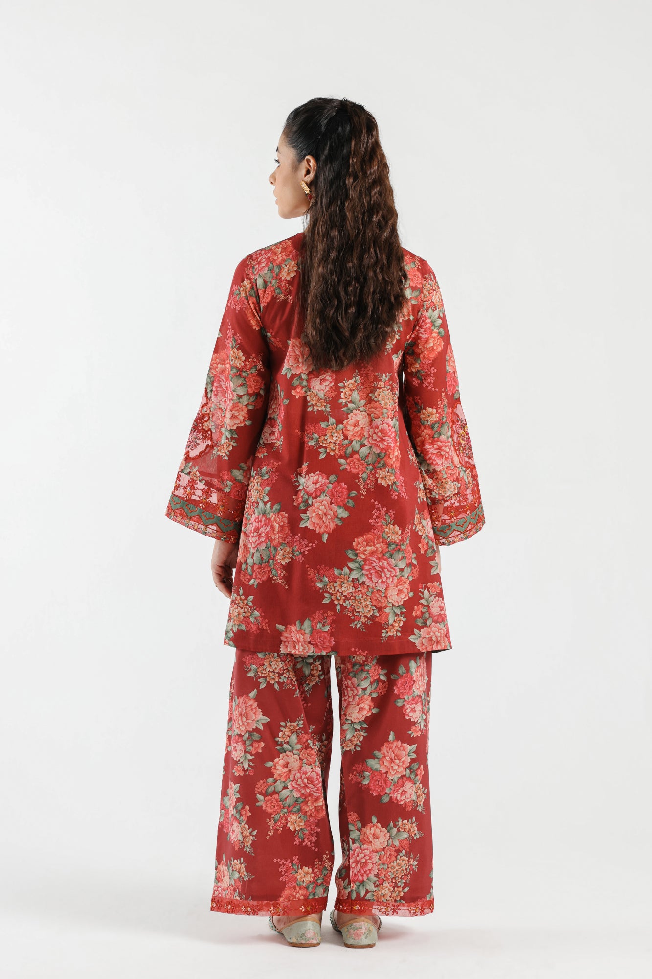 EMBROIDERED SUIT (E2521/103/309)