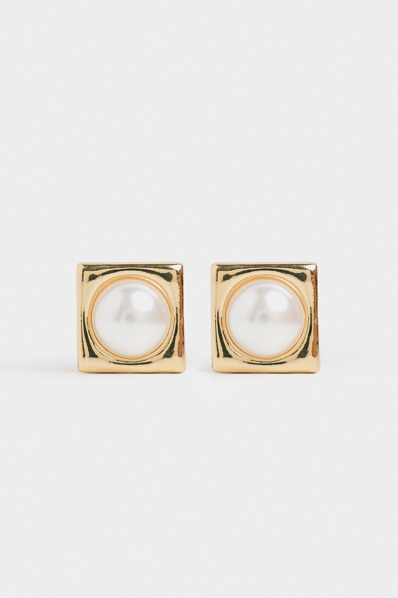 STUD (E2840/110/131)