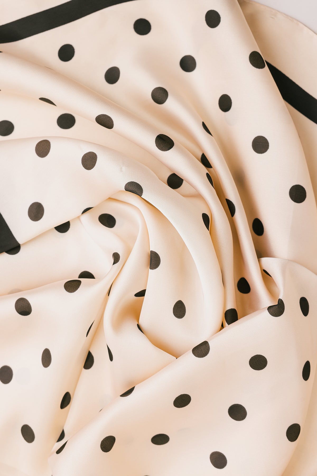 SCARF (E2936/111/001)