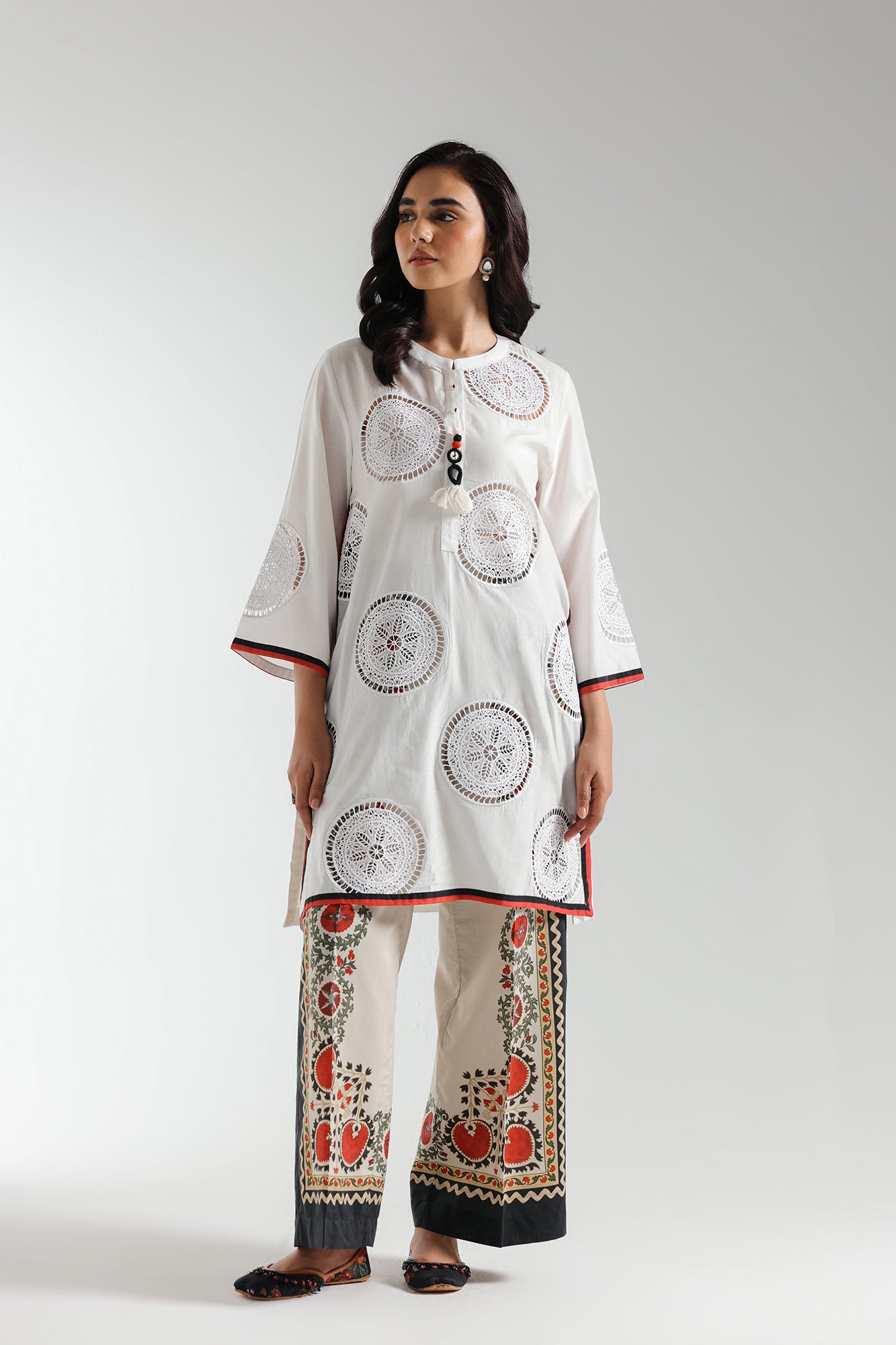 EMBROIDERED SUIT (E2999/103/004)