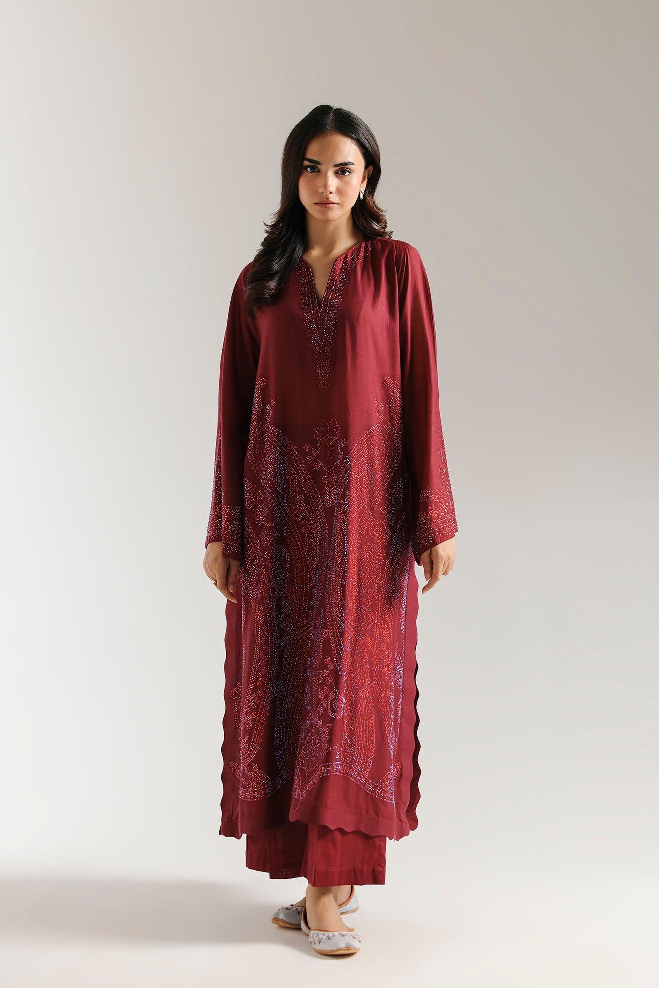 EMBROIDERED SUIT (E3026/103/517)