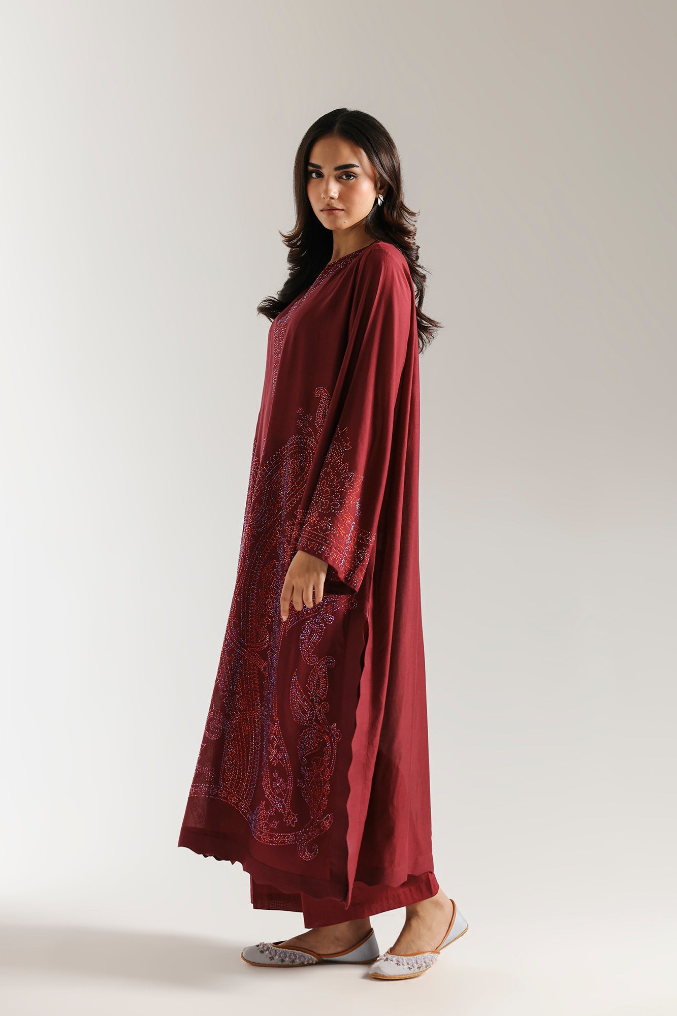 EMBROIDERED SUIT (E3026/103/517)