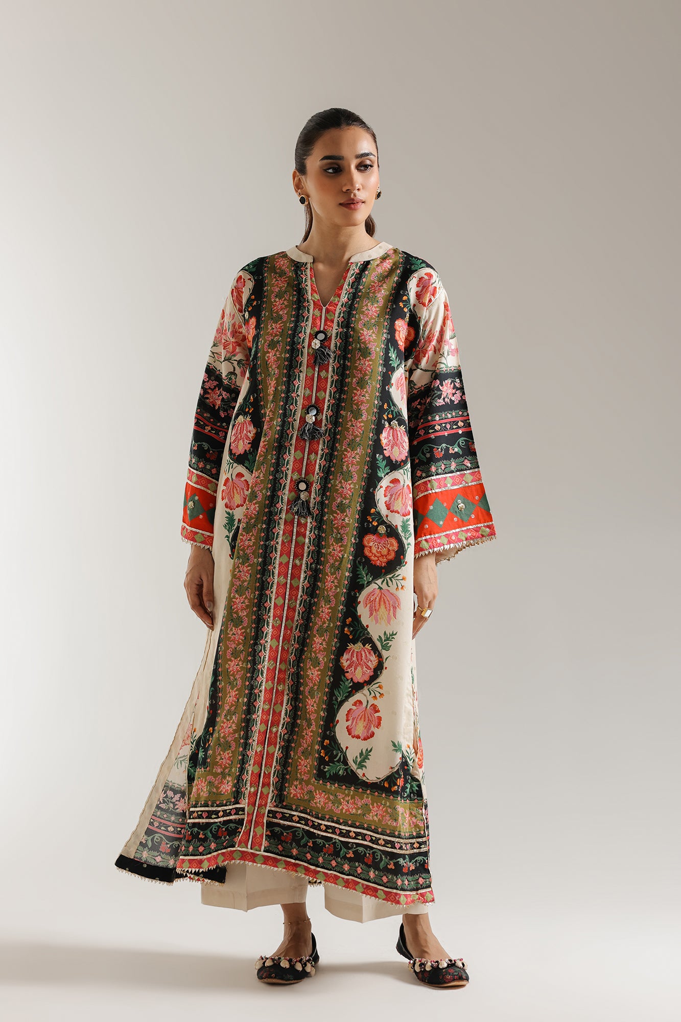 EMBROIDERED SUIT (E3074/103/002)