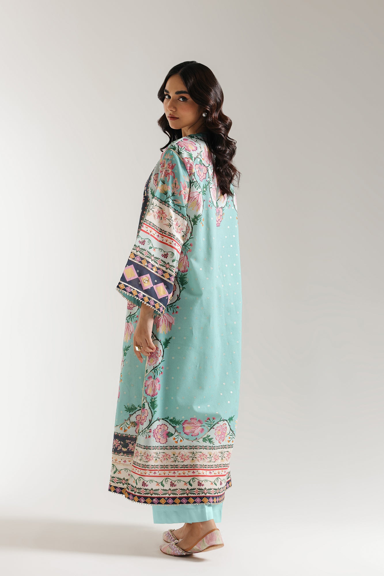 EMBROIDERED SUIT (E3074/103/718)