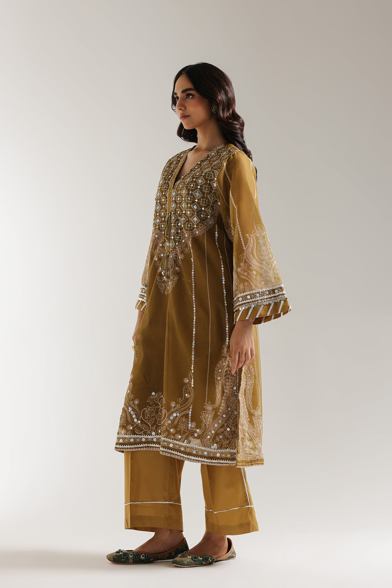 EMBROIDERED SUIT (E3076/103/102)