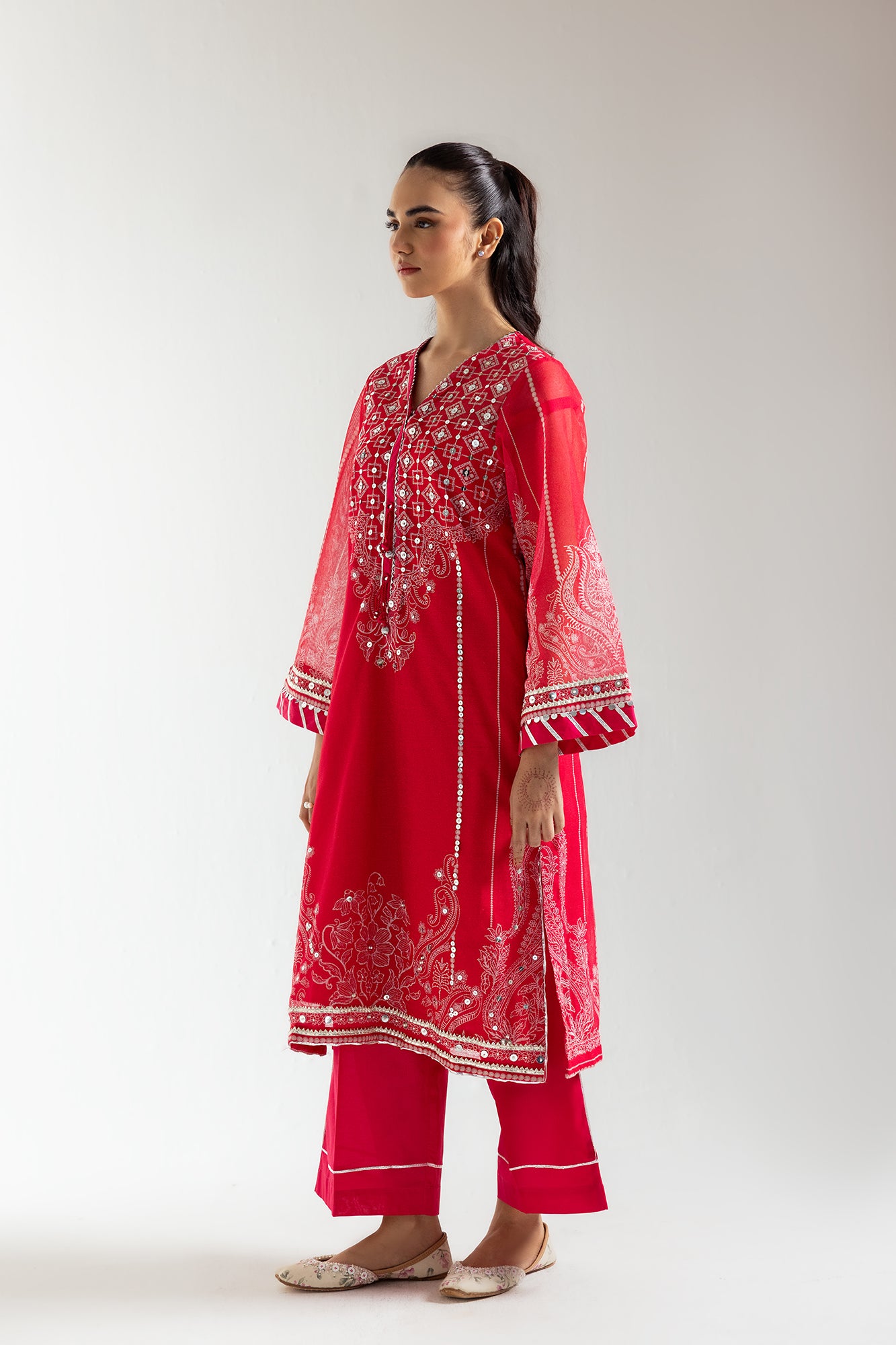 EMBROIDERED SUIT (E3076/103/418)