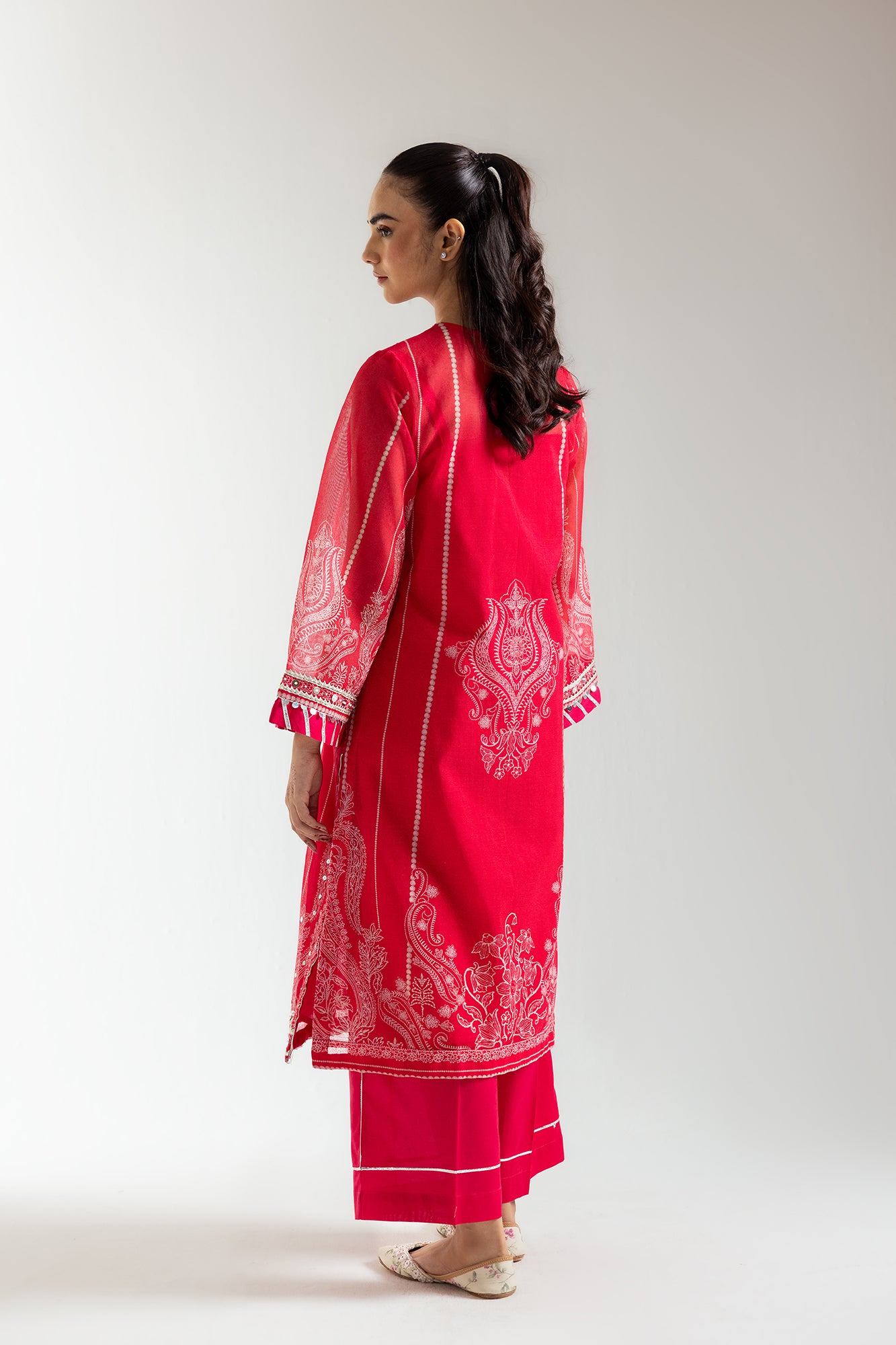 EMBROIDERED SUIT (E3076/103/418)