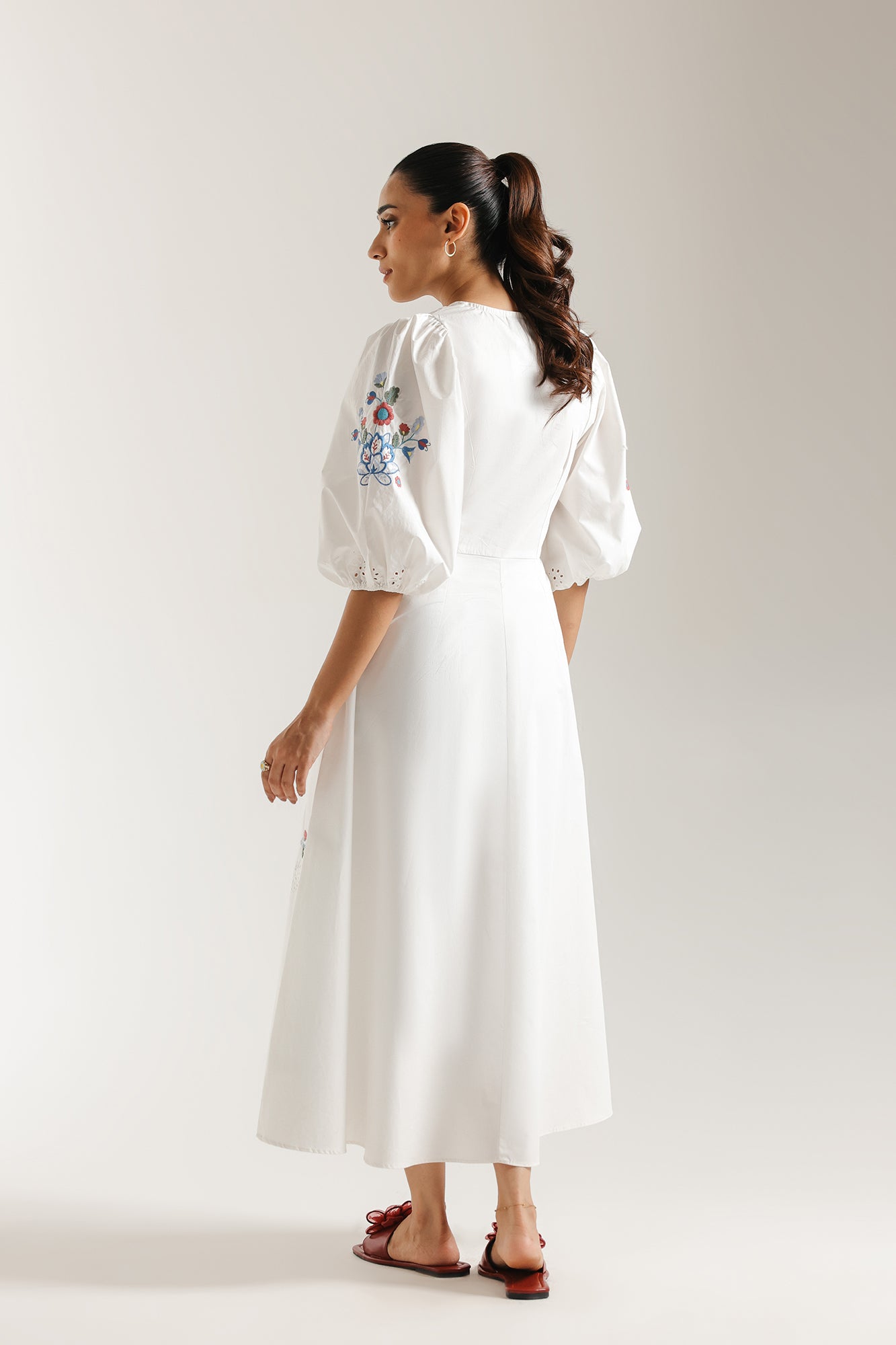 DRESS (E3076/108/001)