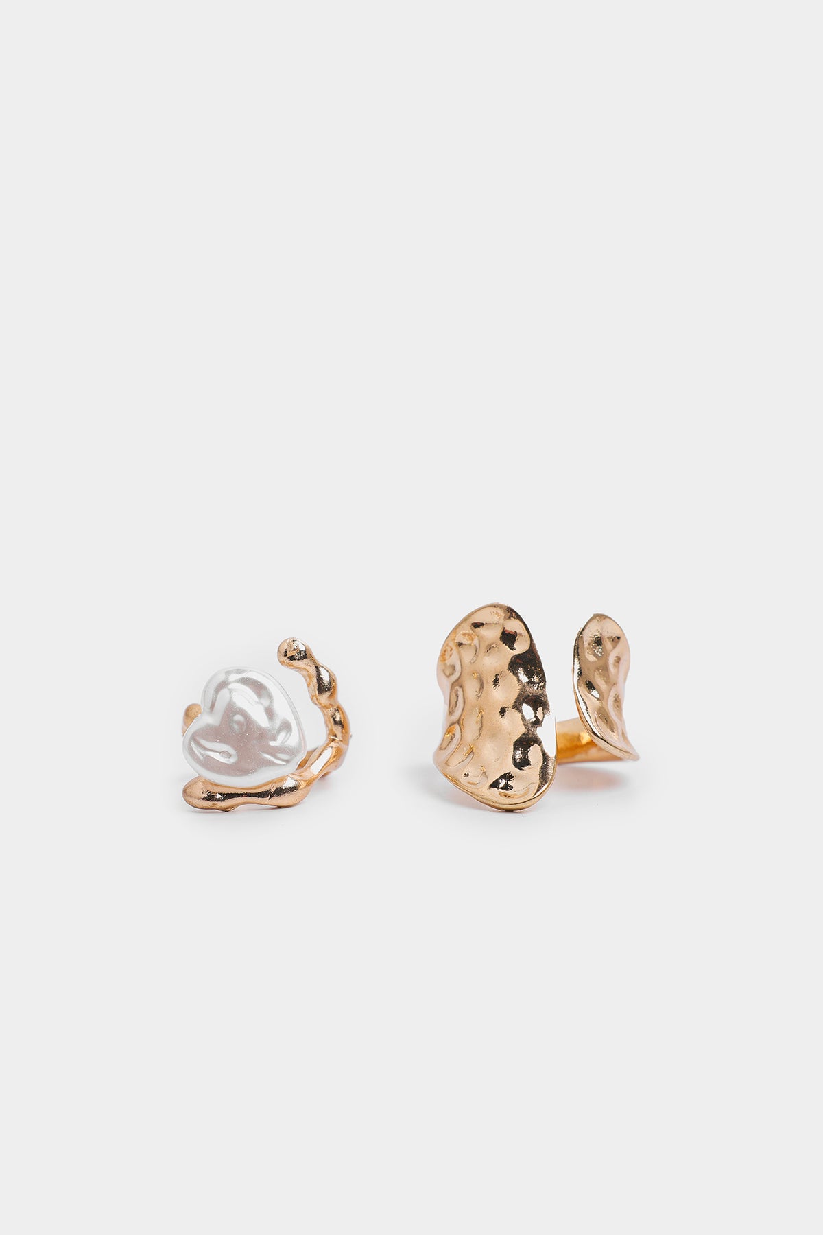 EARRINGS (E3106-111-131)