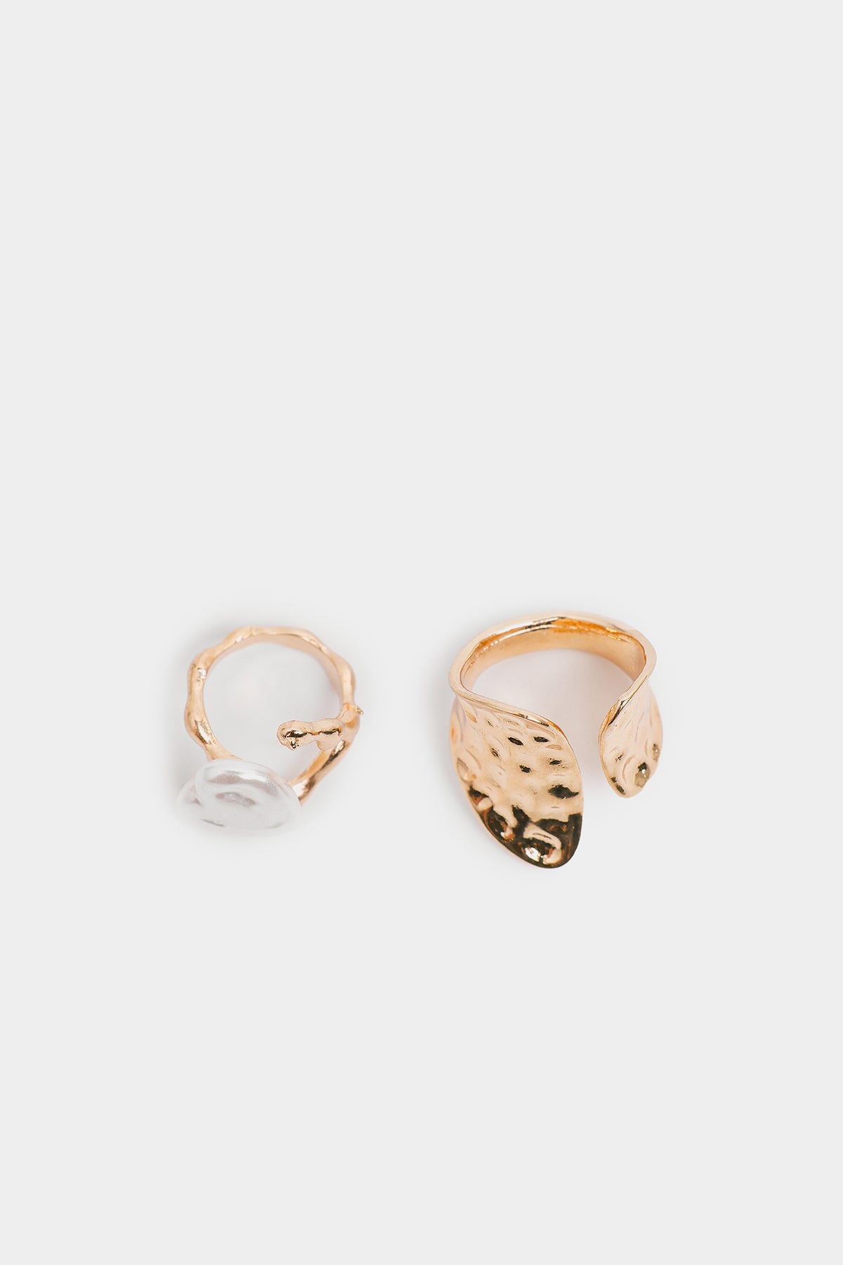 EARRINGS (E3106-111-131)